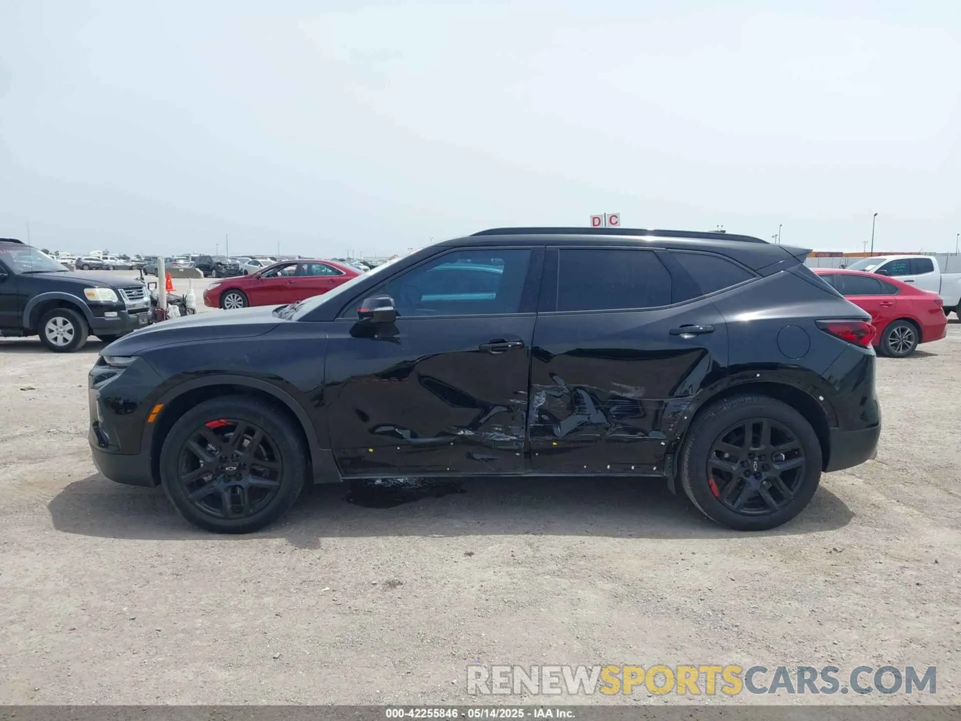 14 Photograph of a damaged car 3GNKBCRS8MS576305 CHEVROLET BLAZER 2021
