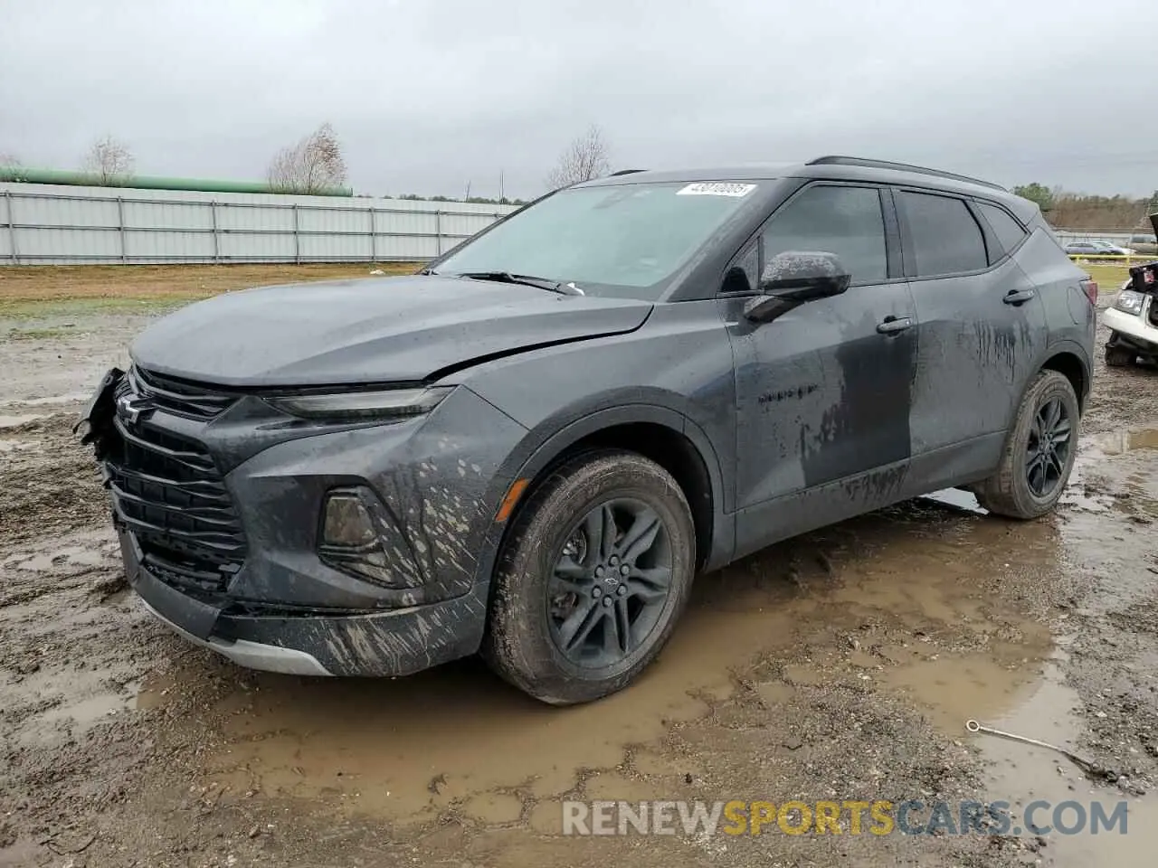 1 Photograph of a damaged car 3GNKBCRS9MS502164 CHEVROLET BLAZER 2021