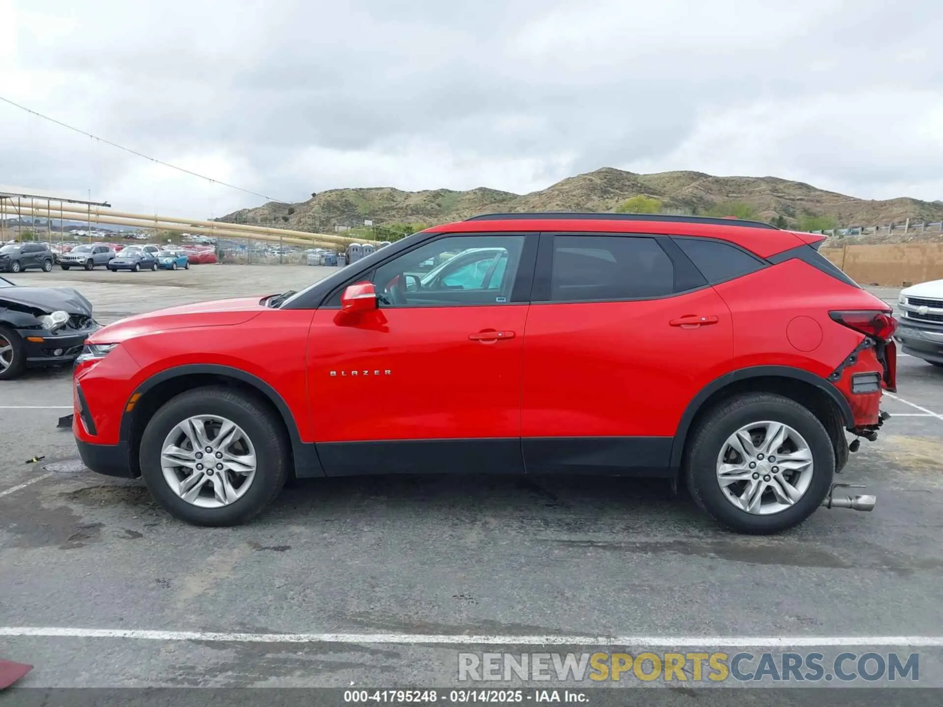 14 Photograph of a damaged car 3GNKBCRS9MS534791 CHEVROLET BLAZER 2021