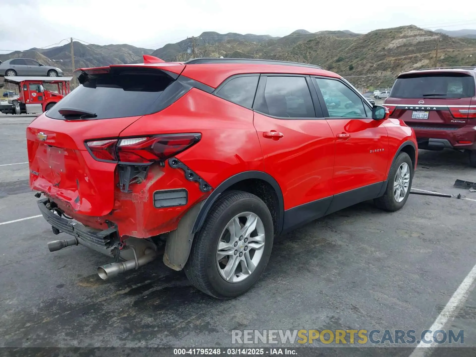 4 Photograph of a damaged car 3GNKBCRS9MS534791 CHEVROLET BLAZER 2021