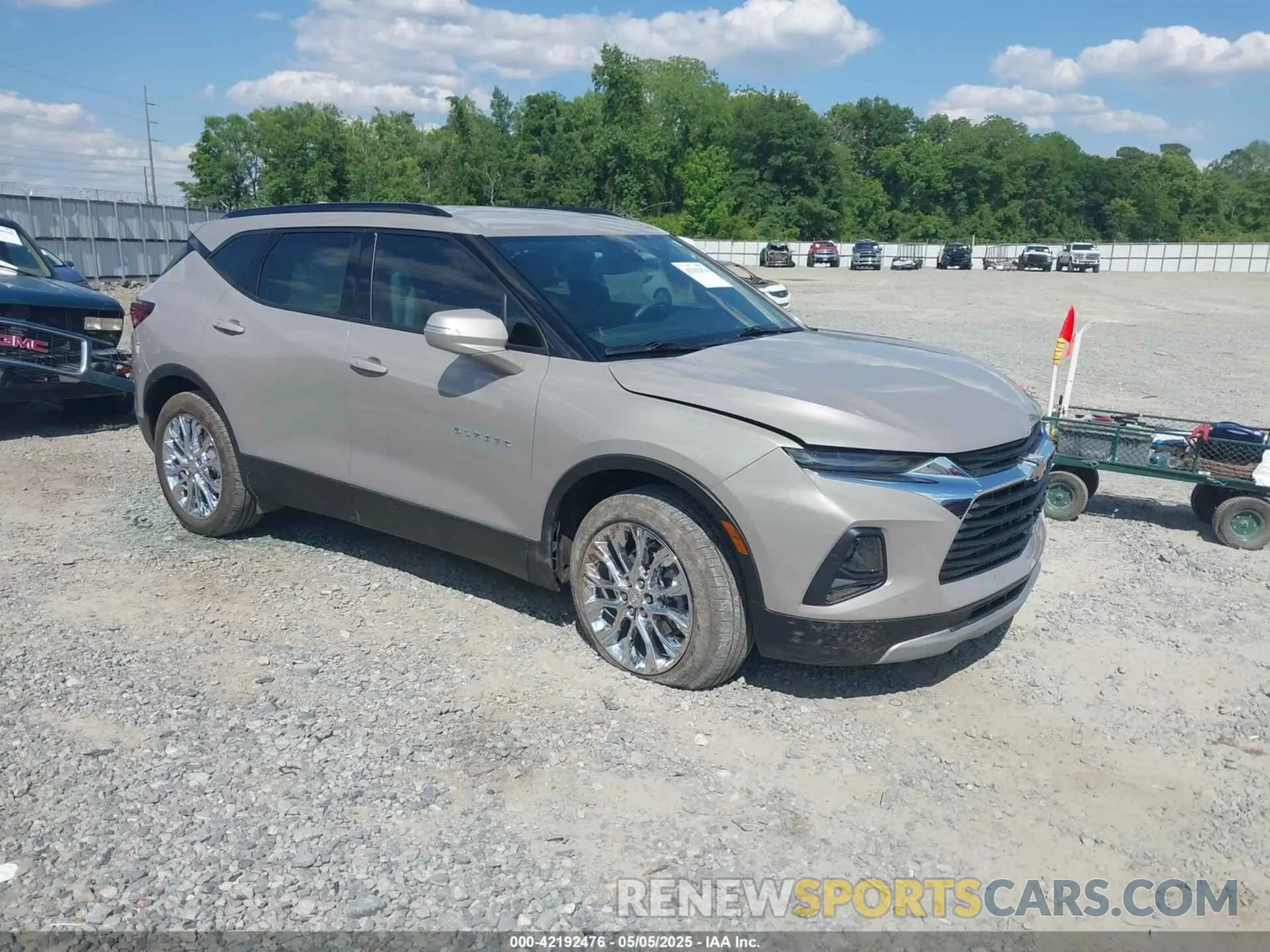 1 Фотография поврежденного автомобиля 3GNKBCRS9MS582176 CHEVROLET BLAZER 2021