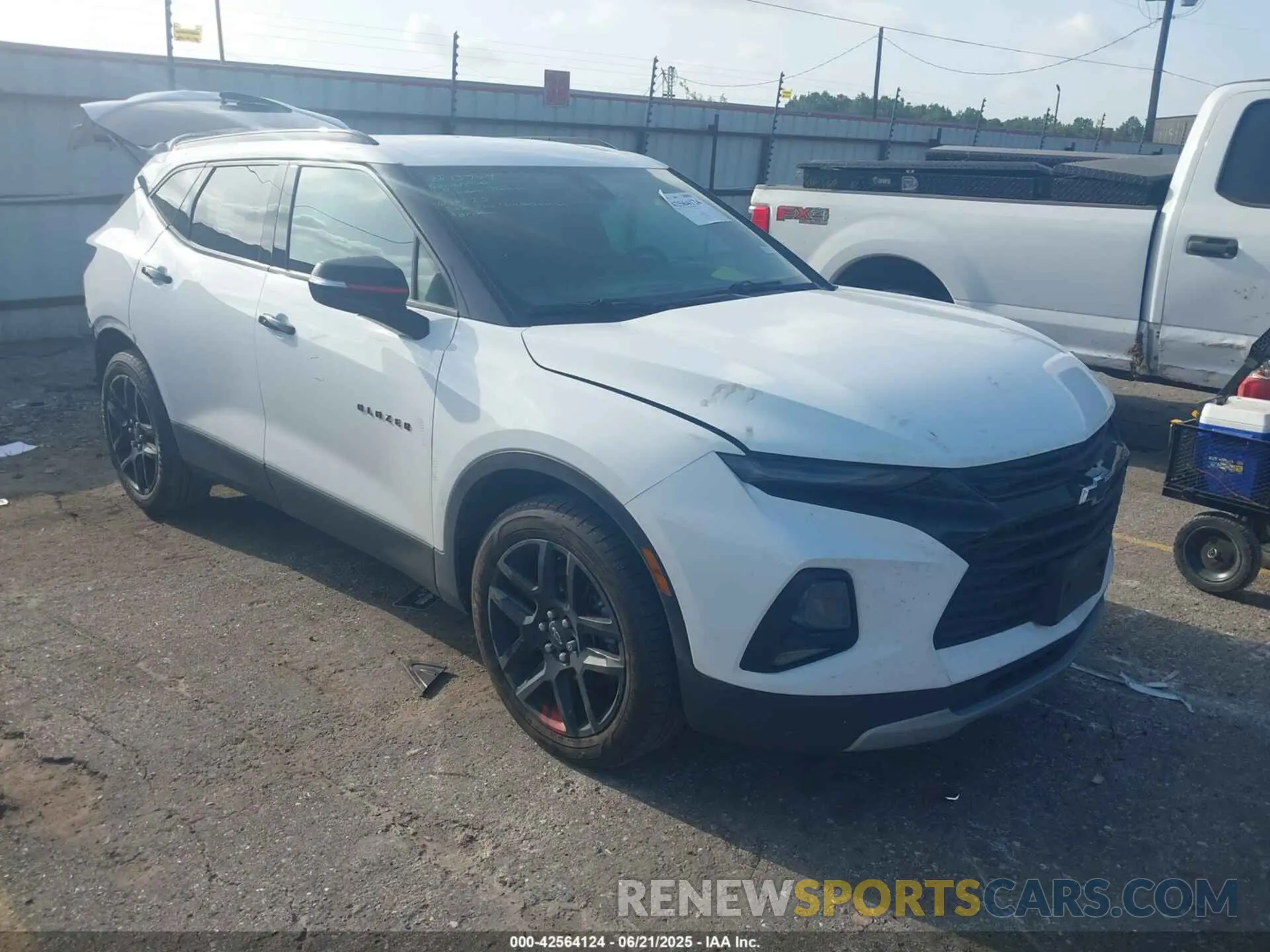 1 Фотография поврежденного автомобиля 3GNKBCRSXMS513559 CHEVROLET BLAZER 2021