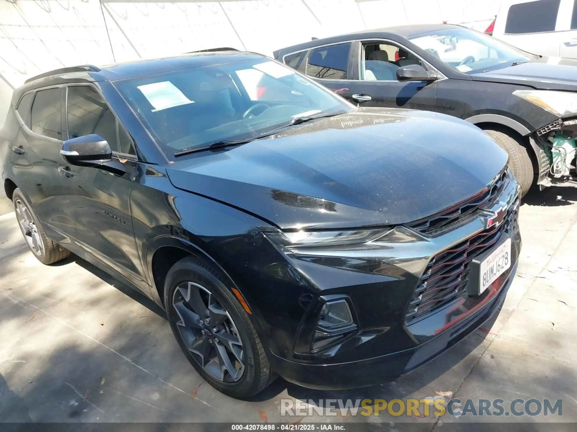 1 Photograph of a damaged car 3GNKBERS4MS523208 CHEVROLET BLAZER 2021