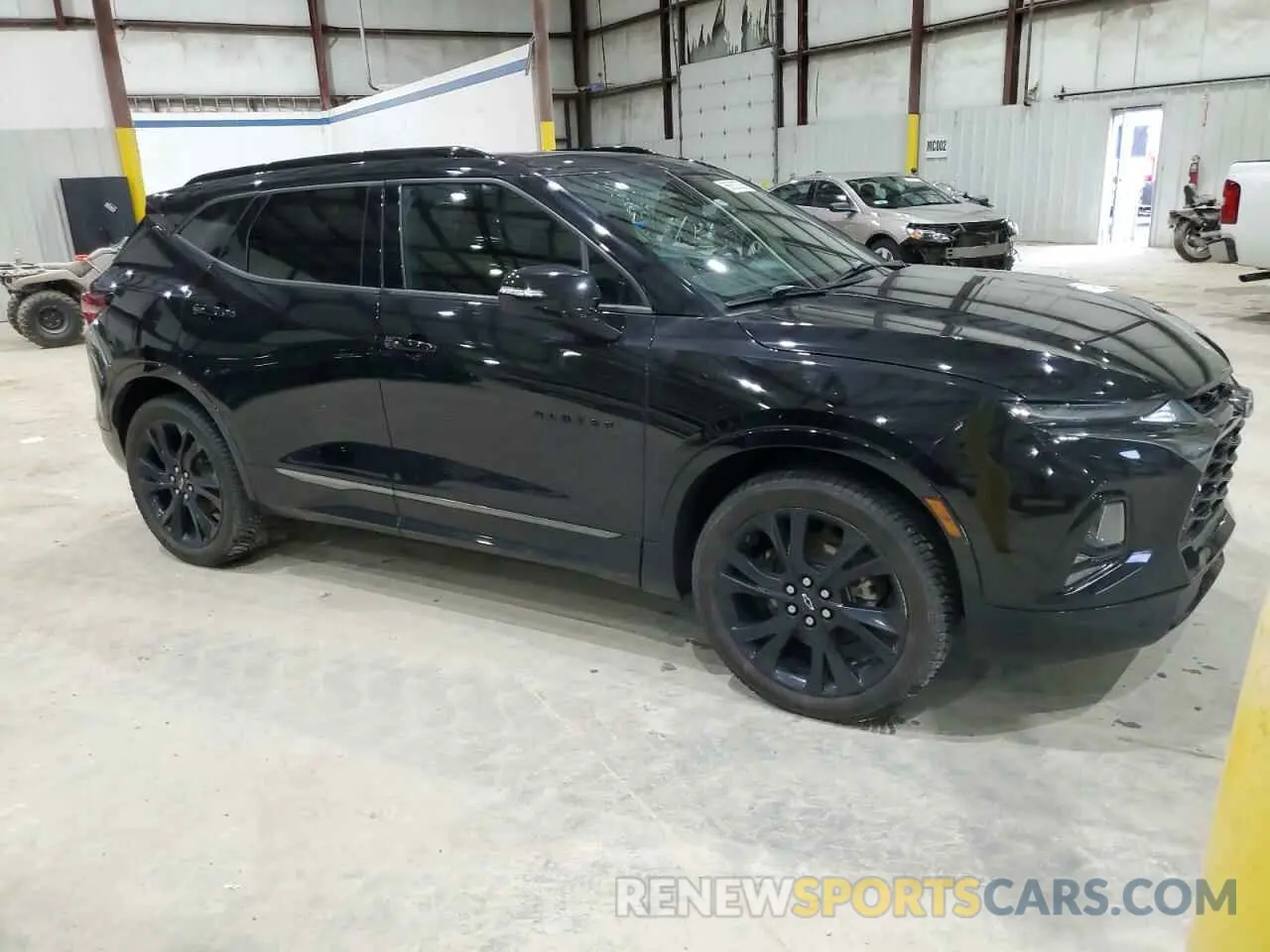 4 Photograph of a damaged car 3GNKBERS4MS530627 CHEVROLET BLAZER 2021