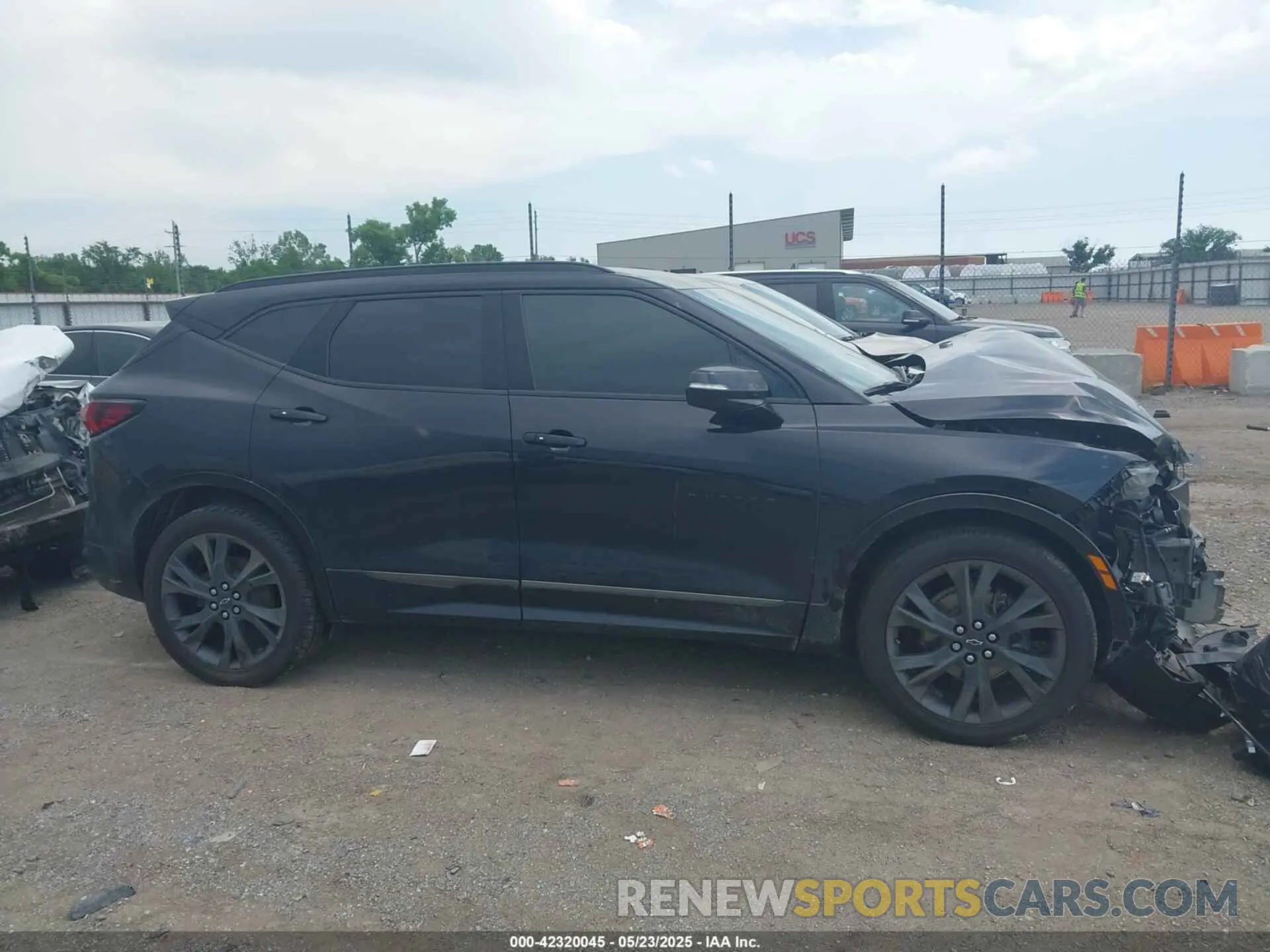 13 Фотография поврежденного автомобиля 3GNKBERS6MS583636 CHEVROLET BLAZER 2021