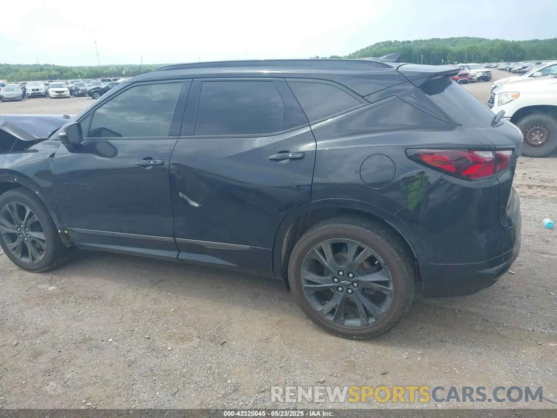 14 Фотография поврежденного автомобиля 3GNKBERS6MS583636 CHEVROLET BLAZER 2021