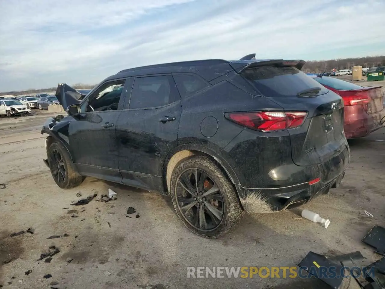 2 Photograph of a damaged car 3GNKBERS8MS534163 CHEVROLET BLAZER 2021