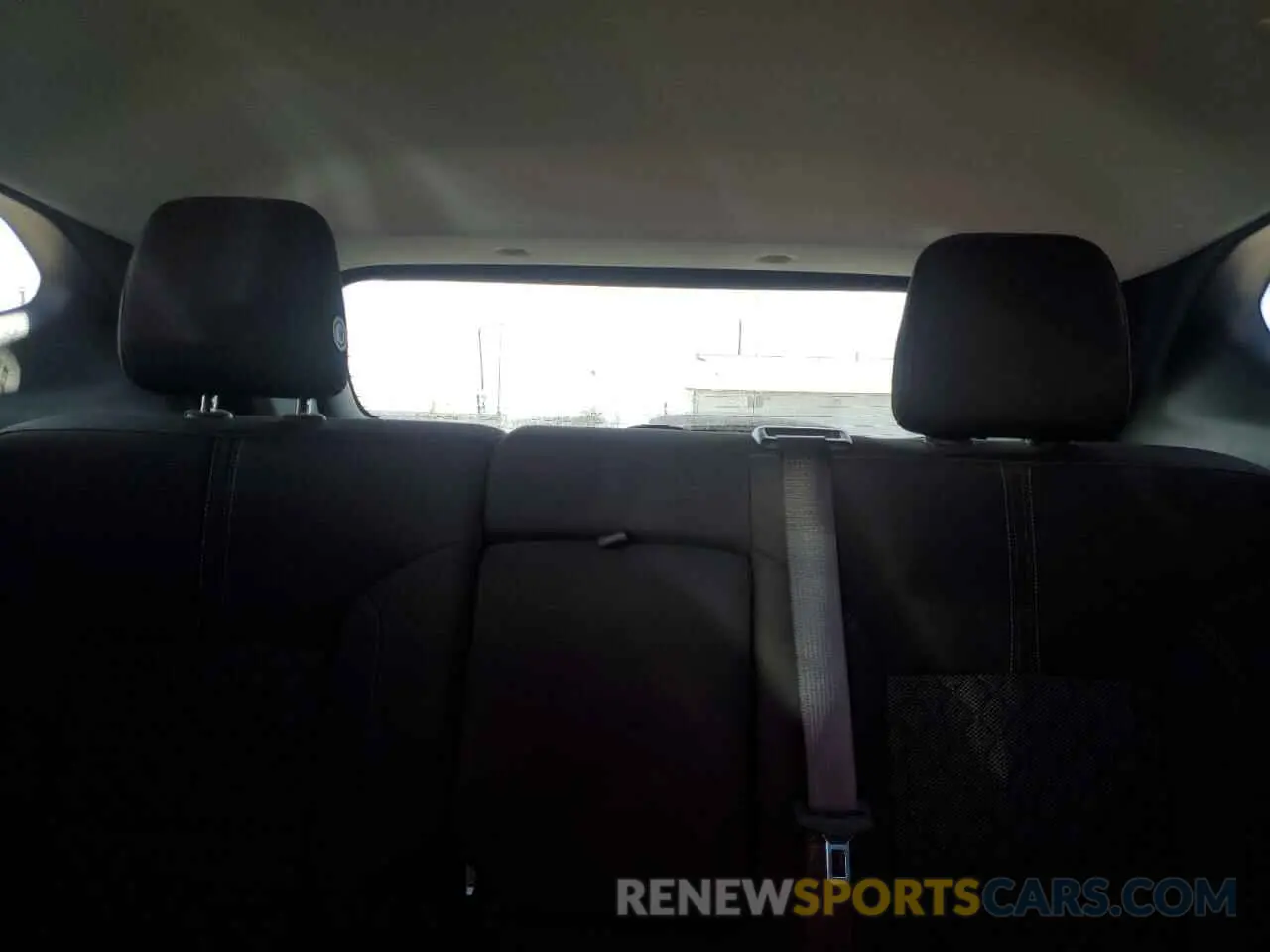 10 Photograph of a damaged car 3GNKBHR4XMS529341 CHEVROLET BLAZER 2021