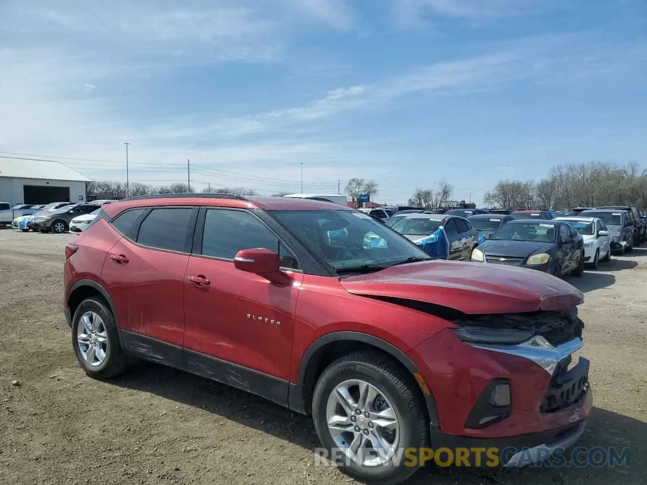 4 Photograph of a damaged car 3GNKBHR4XMS529341 CHEVROLET BLAZER 2021
