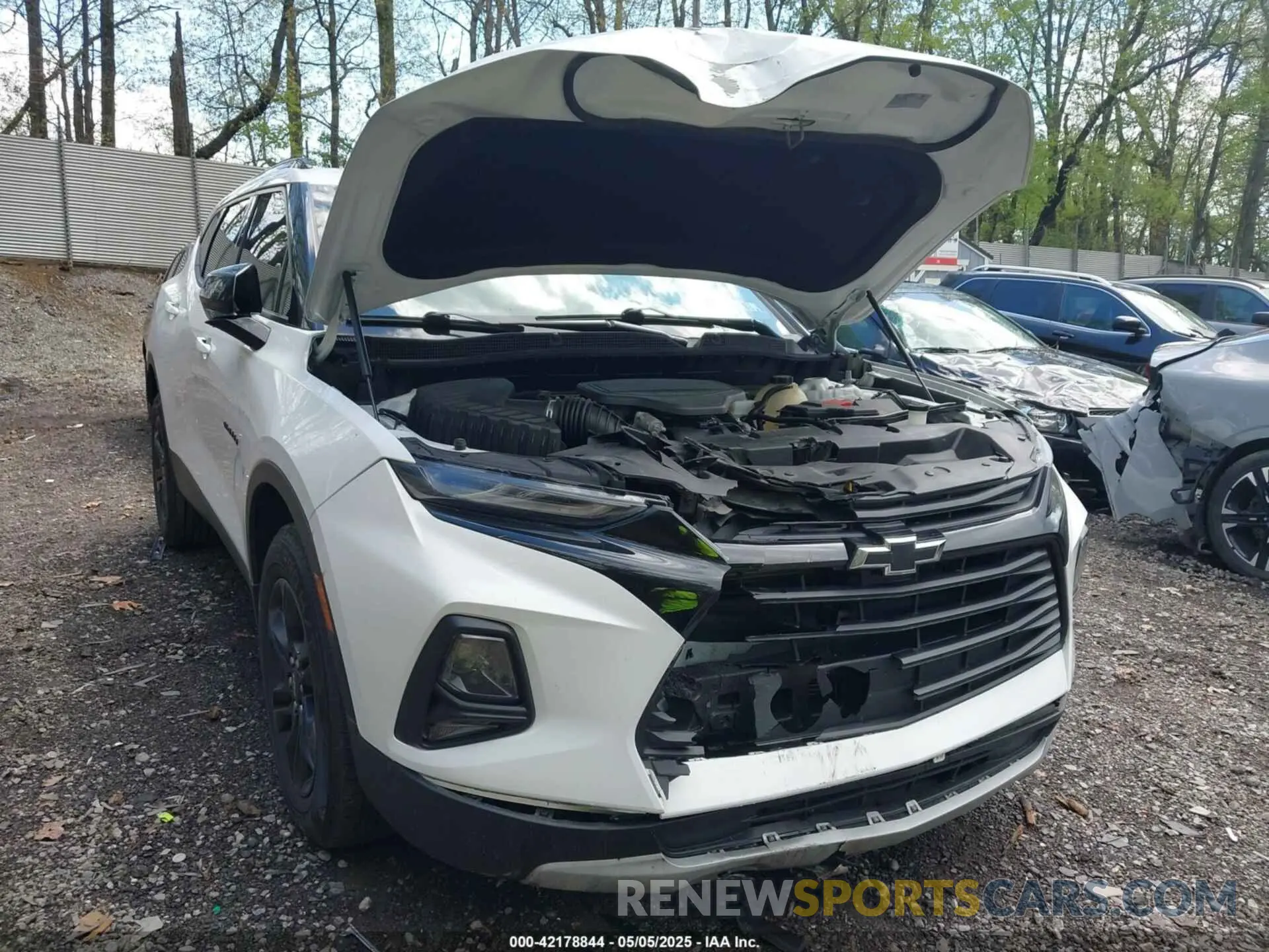6 Photograph of a damaged car 3GNKBHRS1MS569998 CHEVROLET BLAZER 2021
