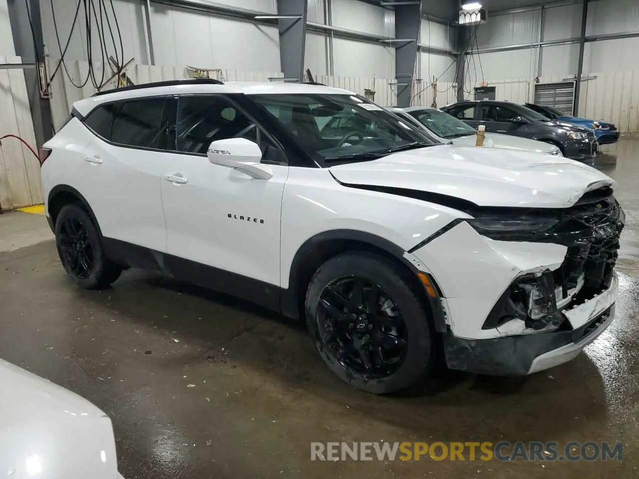 4 Photograph of a damaged car 3GNKBHRS1MS572335 CHEVROLET BLAZER 2021