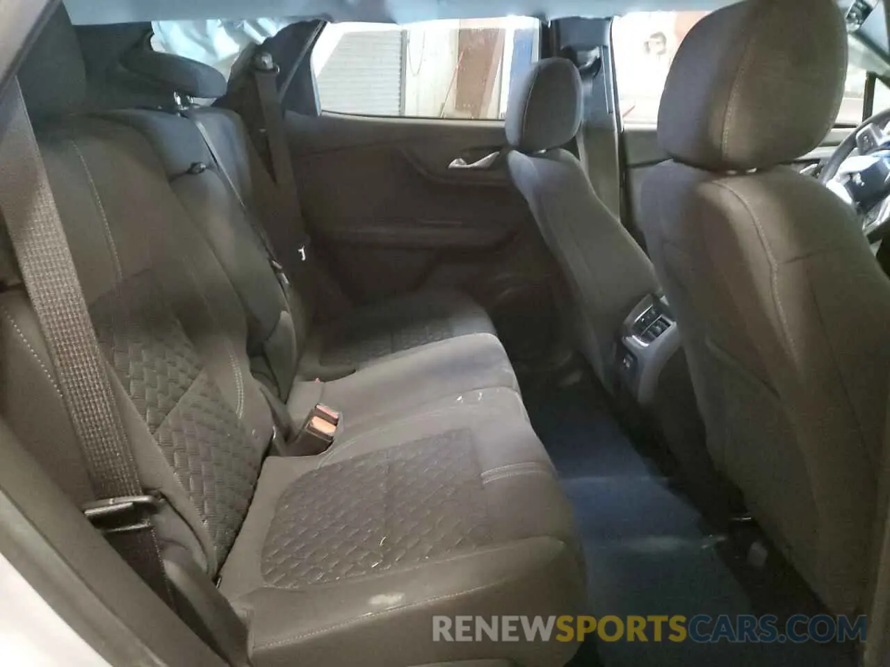 11 Photograph of a damaged car 3GNKBHRS2MS550540 CHEVROLET BLAZER 2021