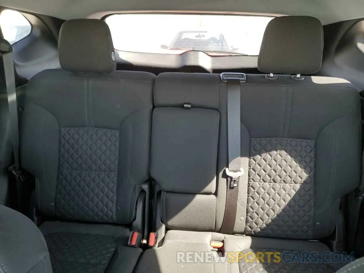 10 Photograph of a damaged car 3GNKBHRS4MS582244 CHEVROLET BLAZER 2021