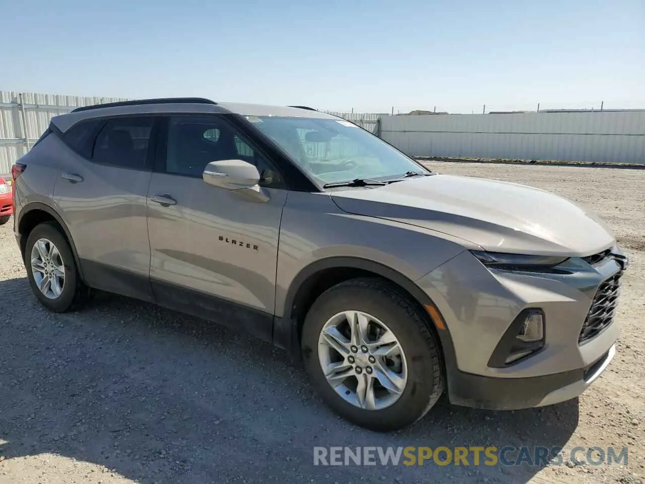 4 Photograph of a damaged car 3GNKBHRS4MS582244 CHEVROLET BLAZER 2021