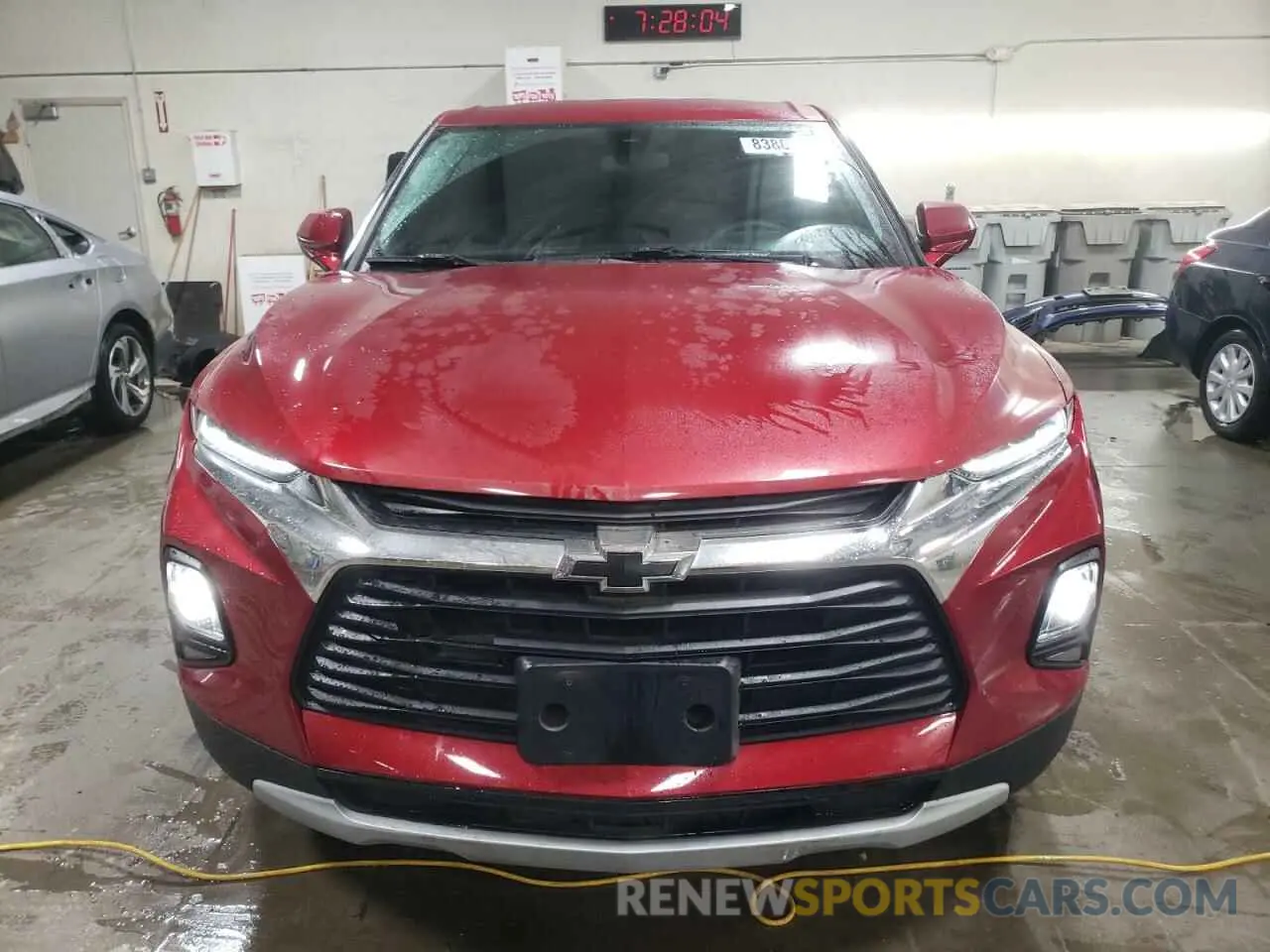 5 Фотография поврежденного автомобиля 3GNKBHRS5MS571348 CHEVROLET BLAZER 2021