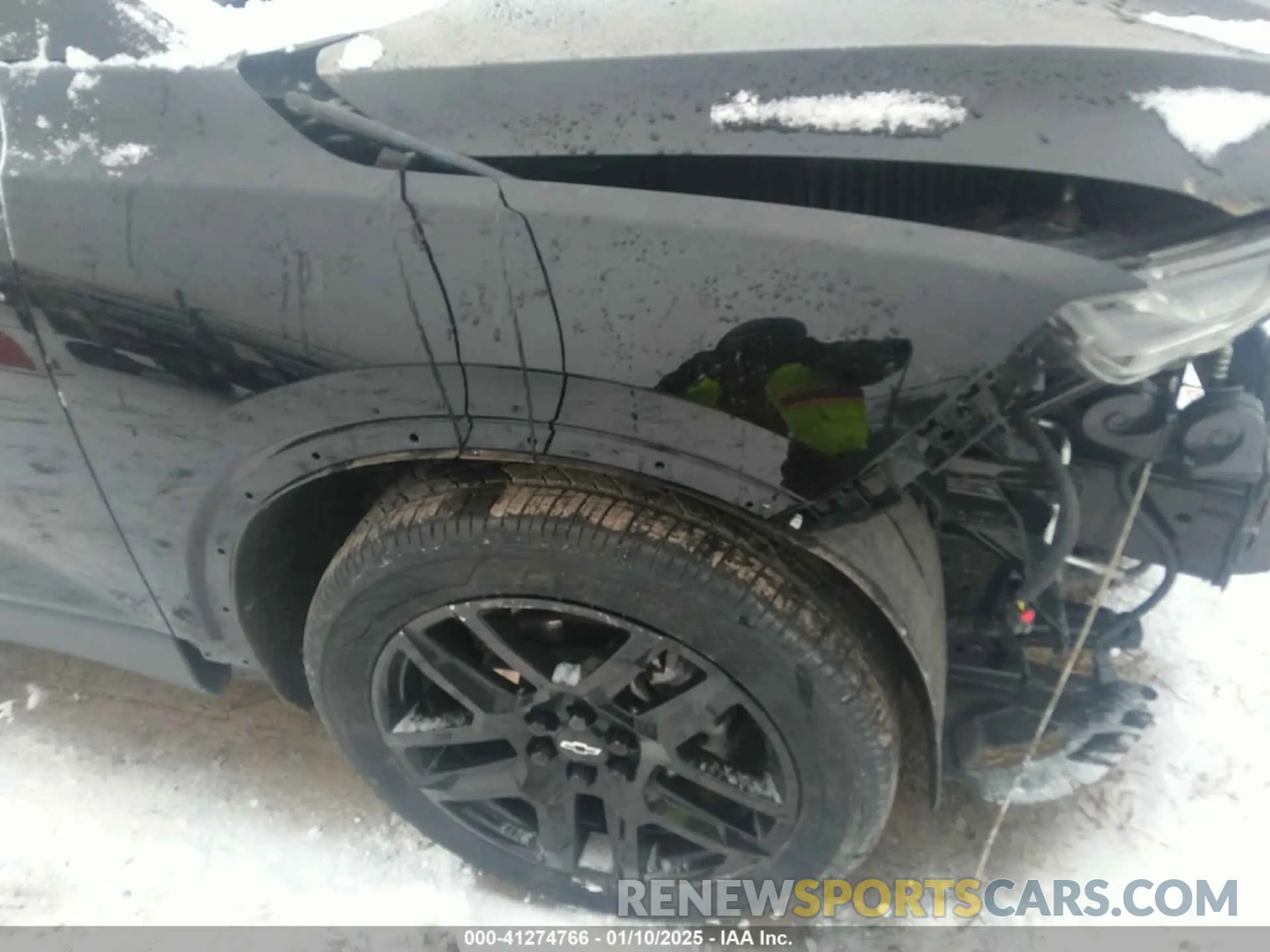 18 Photograph of a damaged car 3GNKBHRS6MS540867 CHEVROLET BLAZER 2021