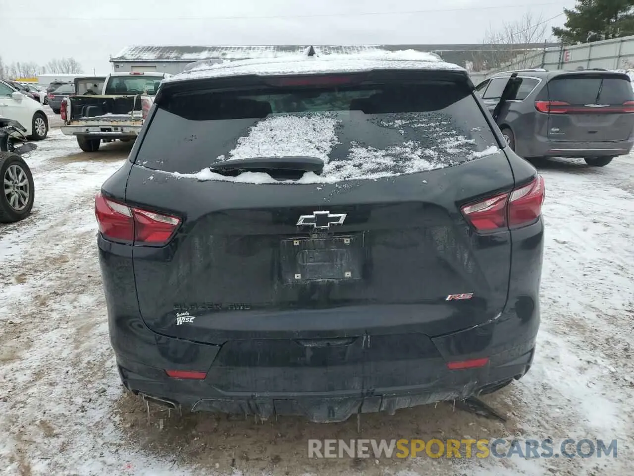6 Фотография поврежденного автомобиля 3GNKBKRS0MS522491 CHEVROLET BLAZER 2021