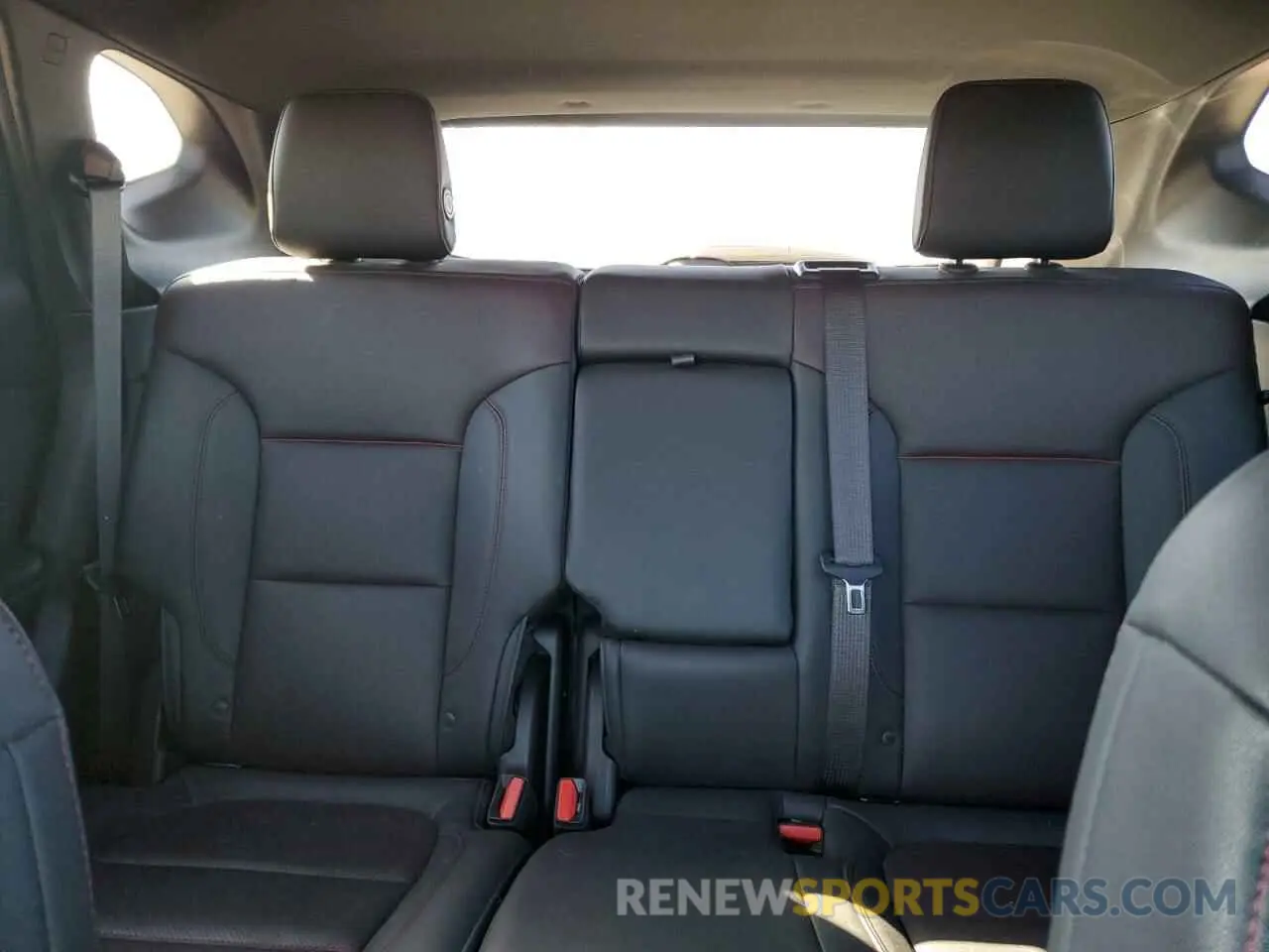 10 Фотография поврежденного автомобиля 3GNKBKRS0MS531711 CHEVROLET BLAZER 2021