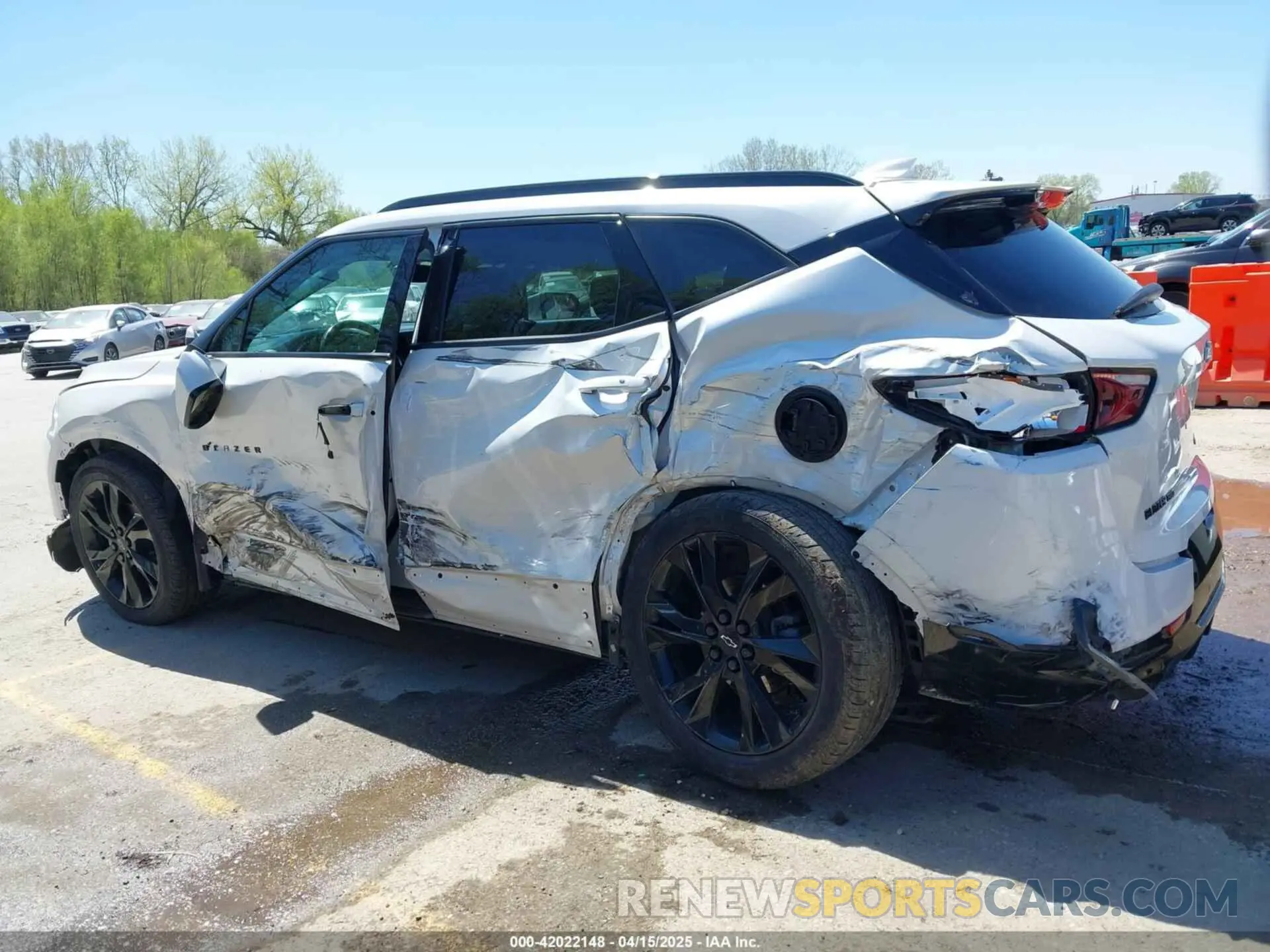 15 Photograph of a damaged car 3GNKBKRS1MS584224 CHEVROLET BLAZER 2021