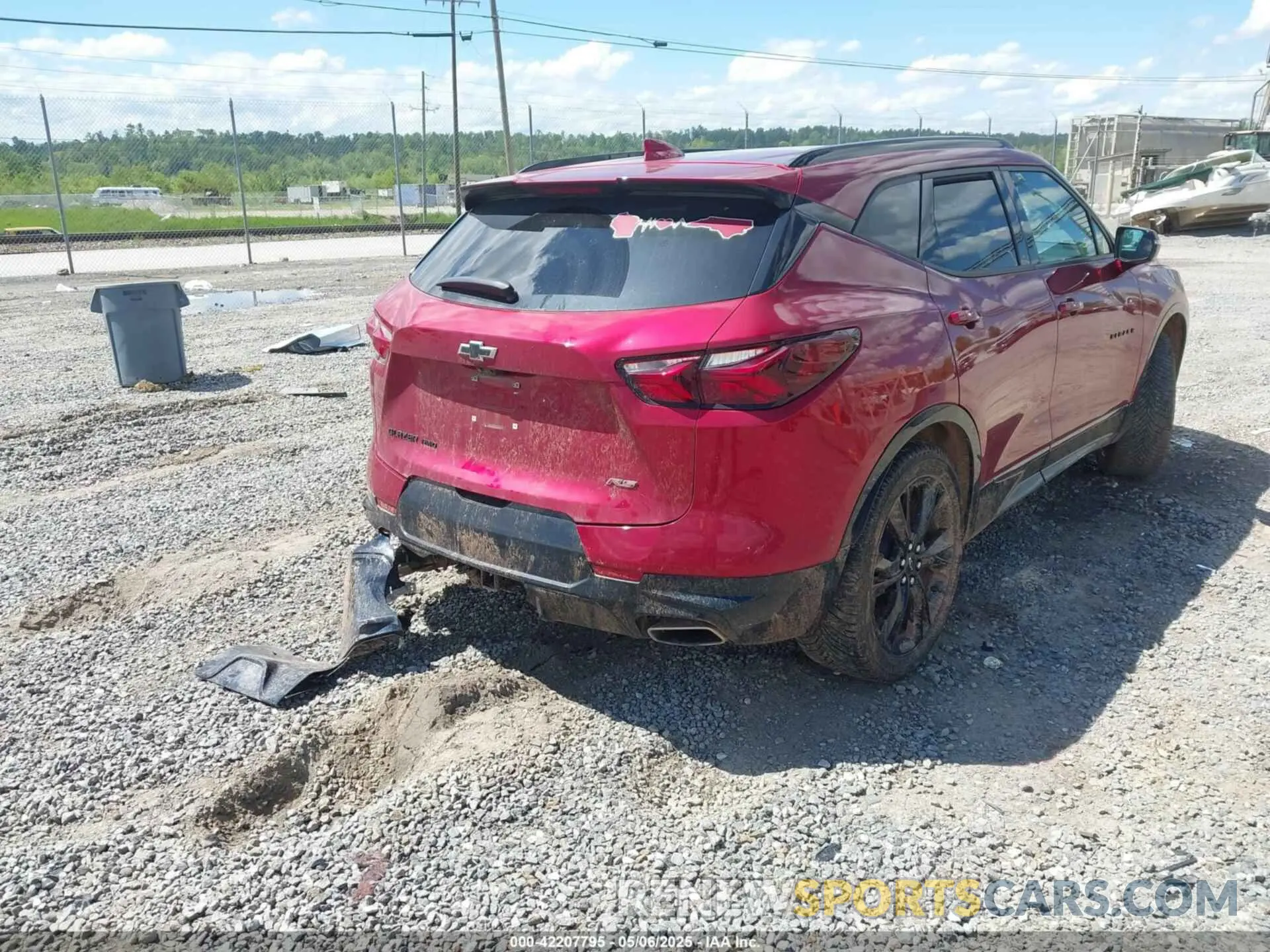 4 Фотография поврежденного автомобиля 3GNKBKRS2MS579534 CHEVROLET BLAZER 2021