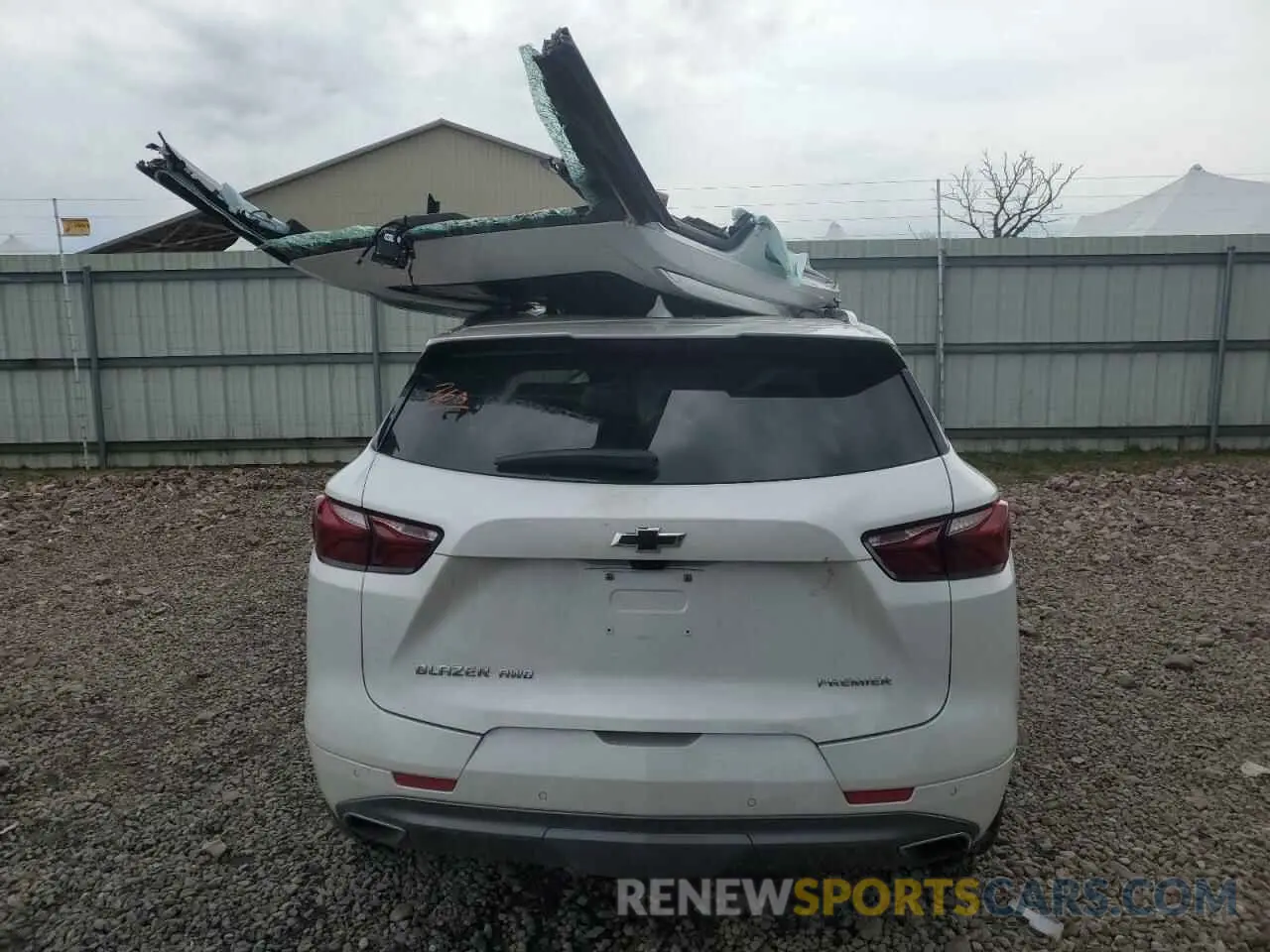6 Photograph of a damaged car 3GNKBLRS2MS555868 CHEVROLET BLAZER 2021