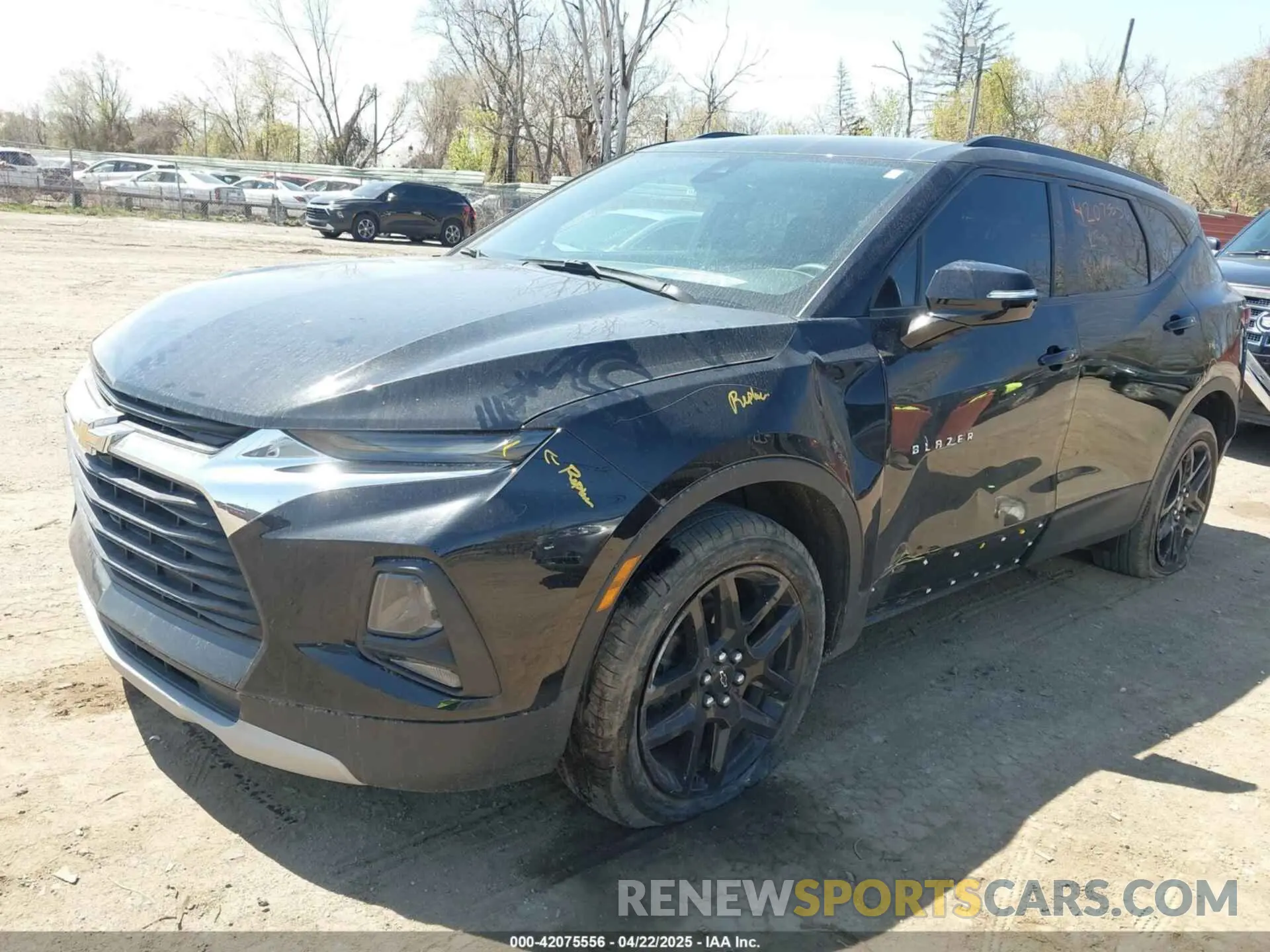 2 Фотография поврежденного автомобиля 3GNKBCR40NS149123 CHEVROLET BLAZER 2022