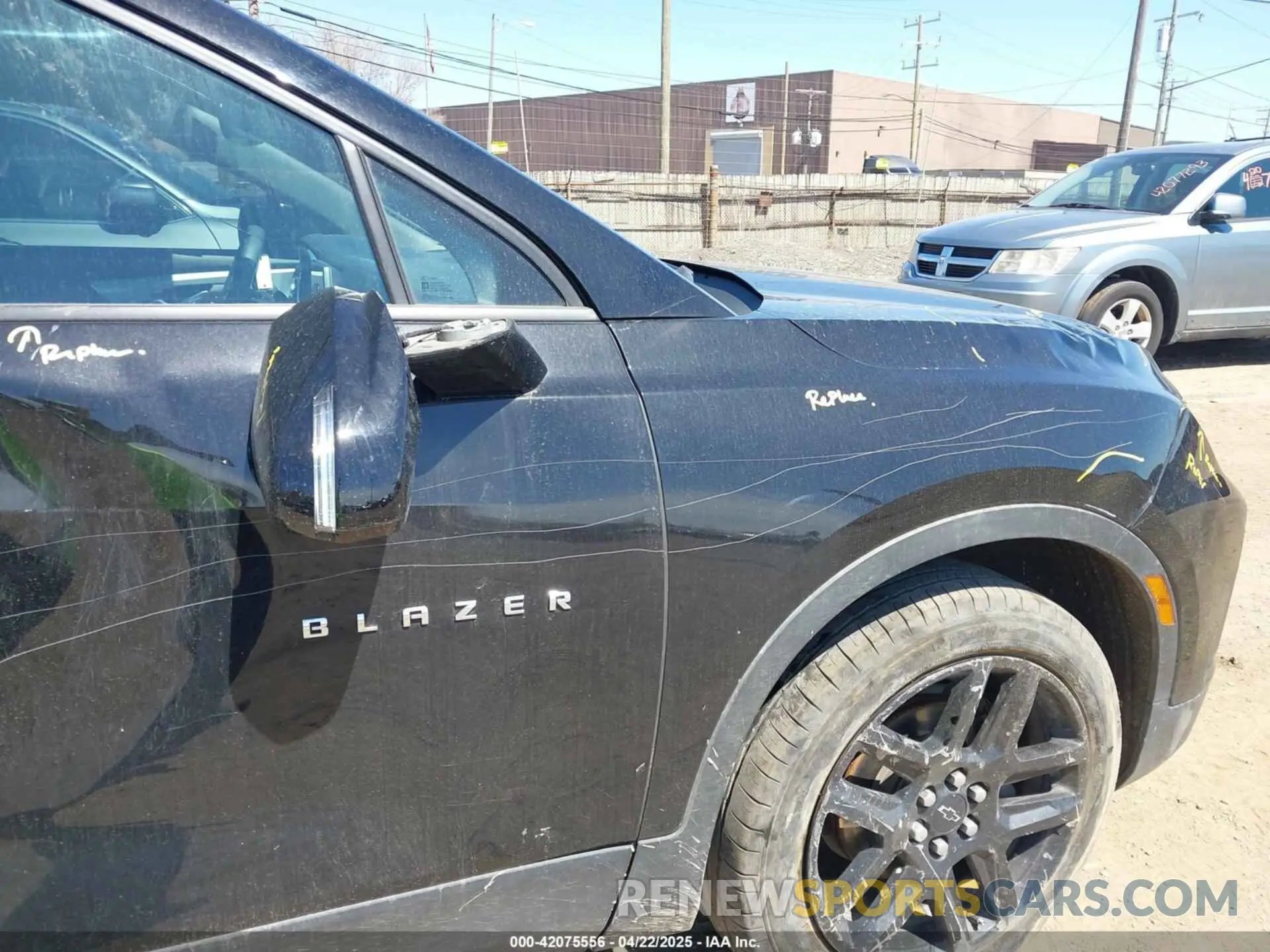 21 Фотография поврежденного автомобиля 3GNKBCR40NS149123 CHEVROLET BLAZER 2022