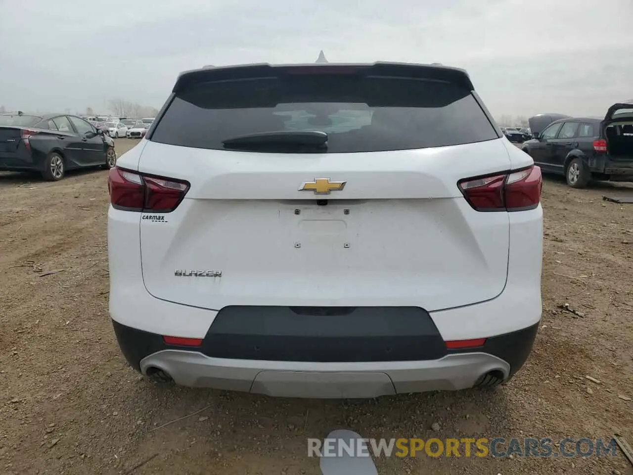 6 Photograph of a damaged car 3GNKBCR42NS232424 CHEVROLET BLAZER 2022