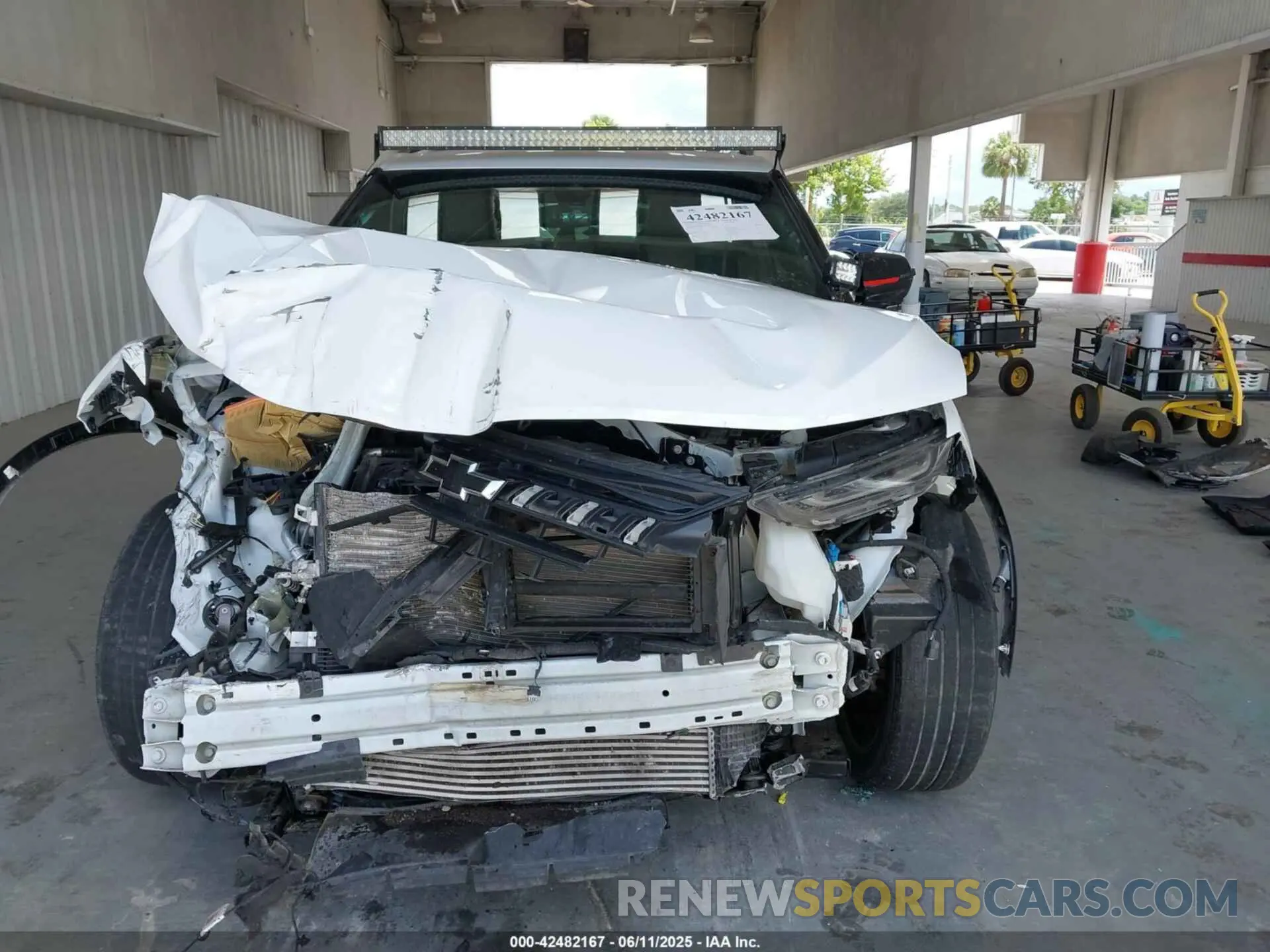 12 Photograph of a damaged car 3GNKBCR44NS148766 CHEVROLET BLAZER 2022