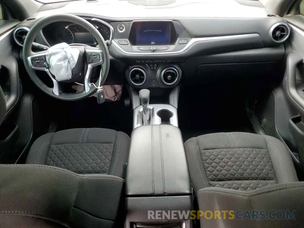 8 Фотография поврежденного автомобиля 3GNKBCR45NS120832 CHEVROLET BLAZER 2022