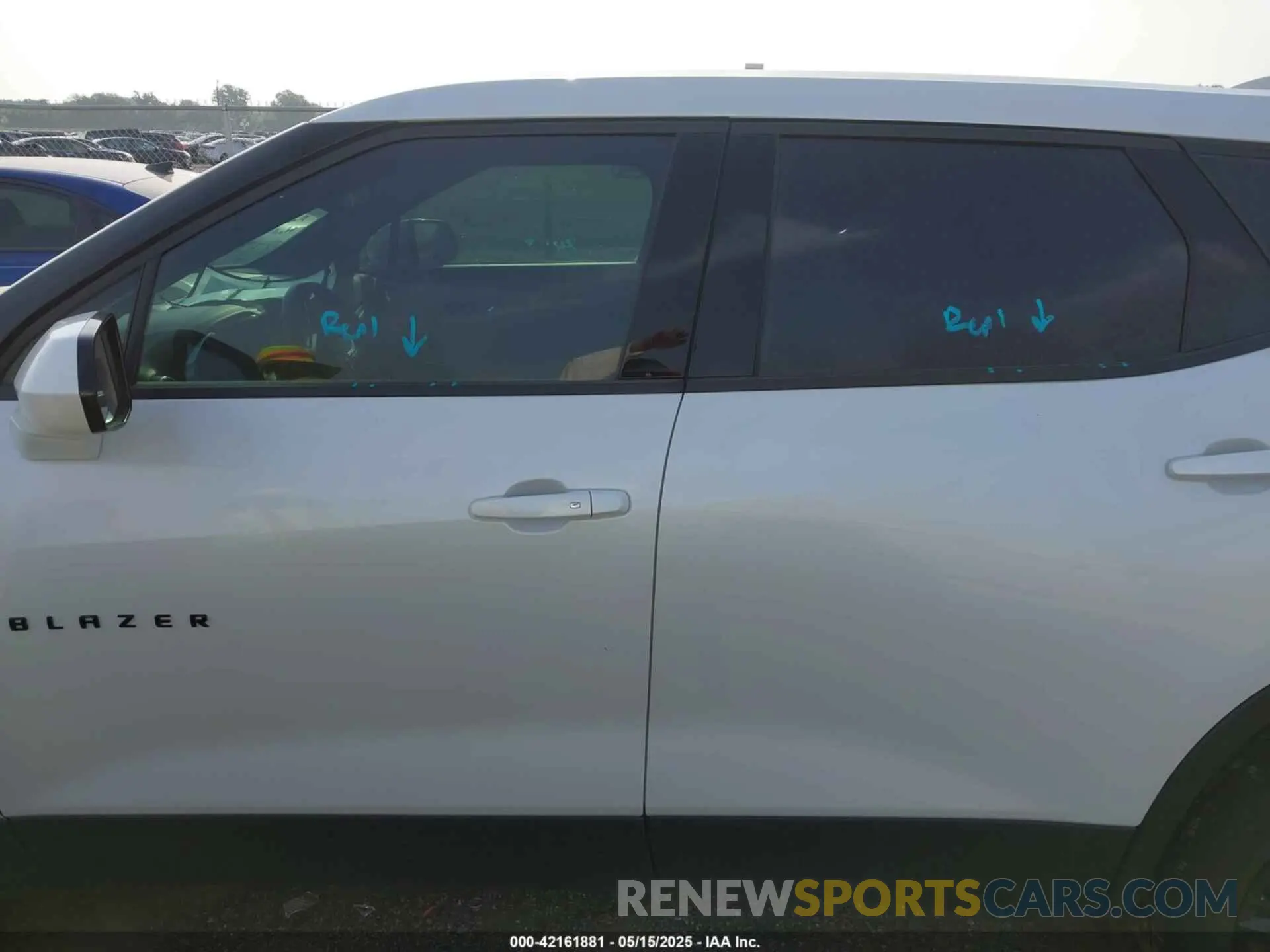 14 Photograph of a damaged car 3GNKBCR46NS124307 CHEVROLET BLAZER 2022