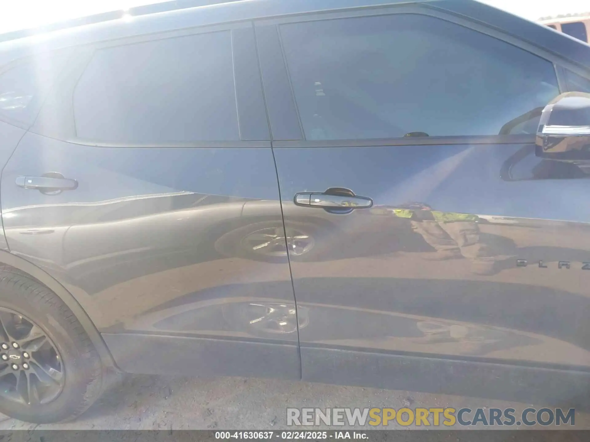 13 Photograph of a damaged car 3GNKBDR40NS235232 CHEVROLET BLAZER 2022