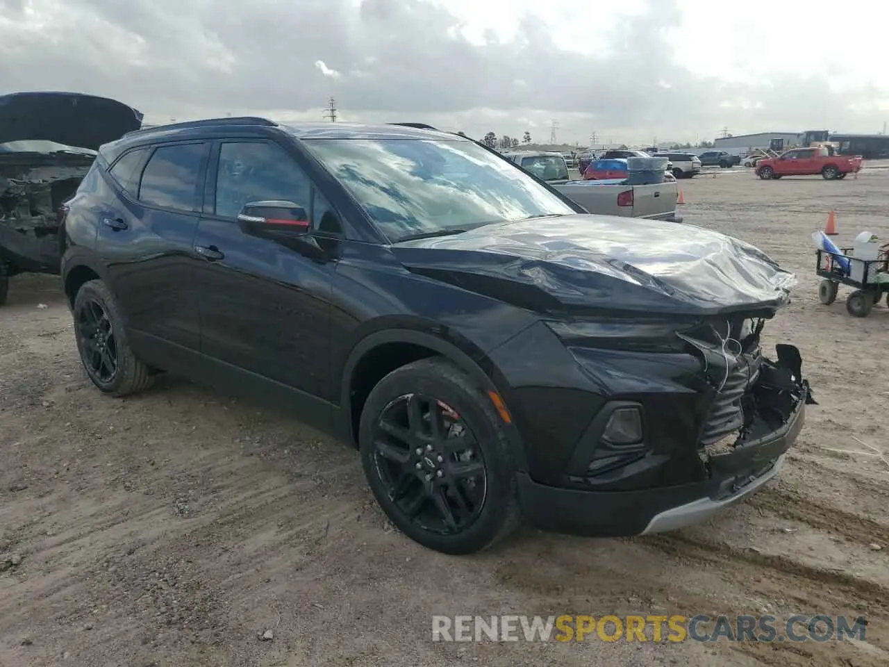 4 Photograph of a damaged car 3GNKBDRSXNS149893 CHEVROLET BLAZER 2022