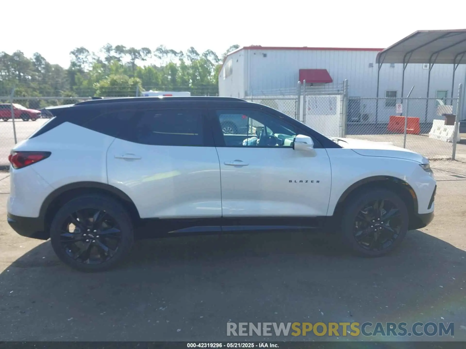 13 Photograph of a damaged car 3GNKBERS5NS218012 CHEVROLET BLAZER 2022