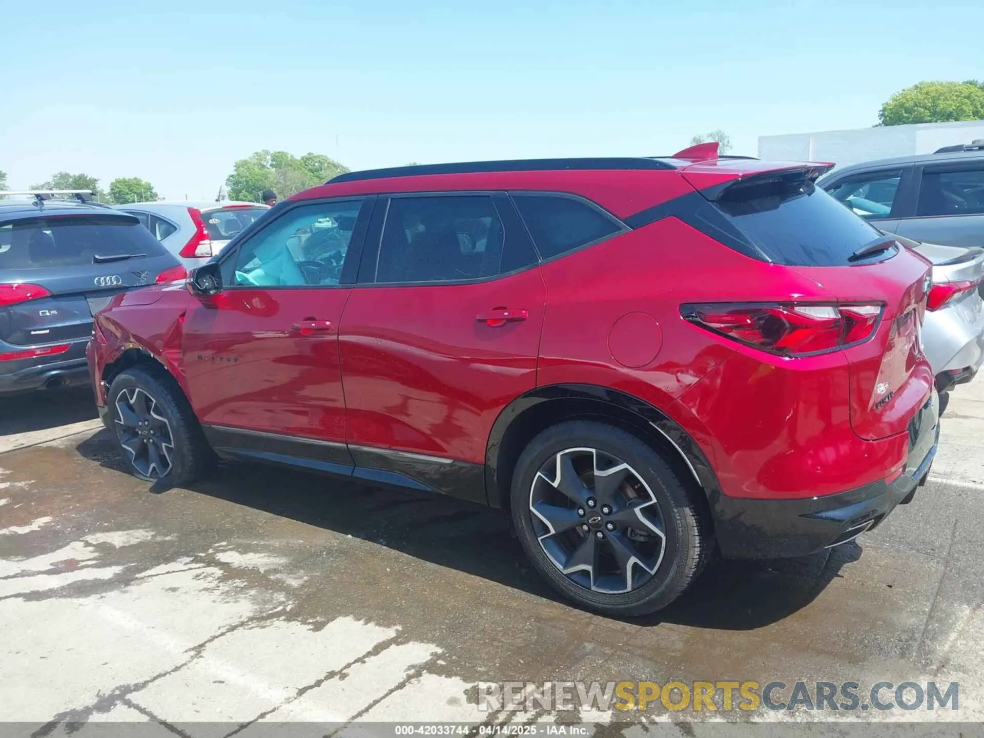 14 Photograph of a damaged car 3GNKBERS7NS158265 CHEVROLET BLAZER 2022