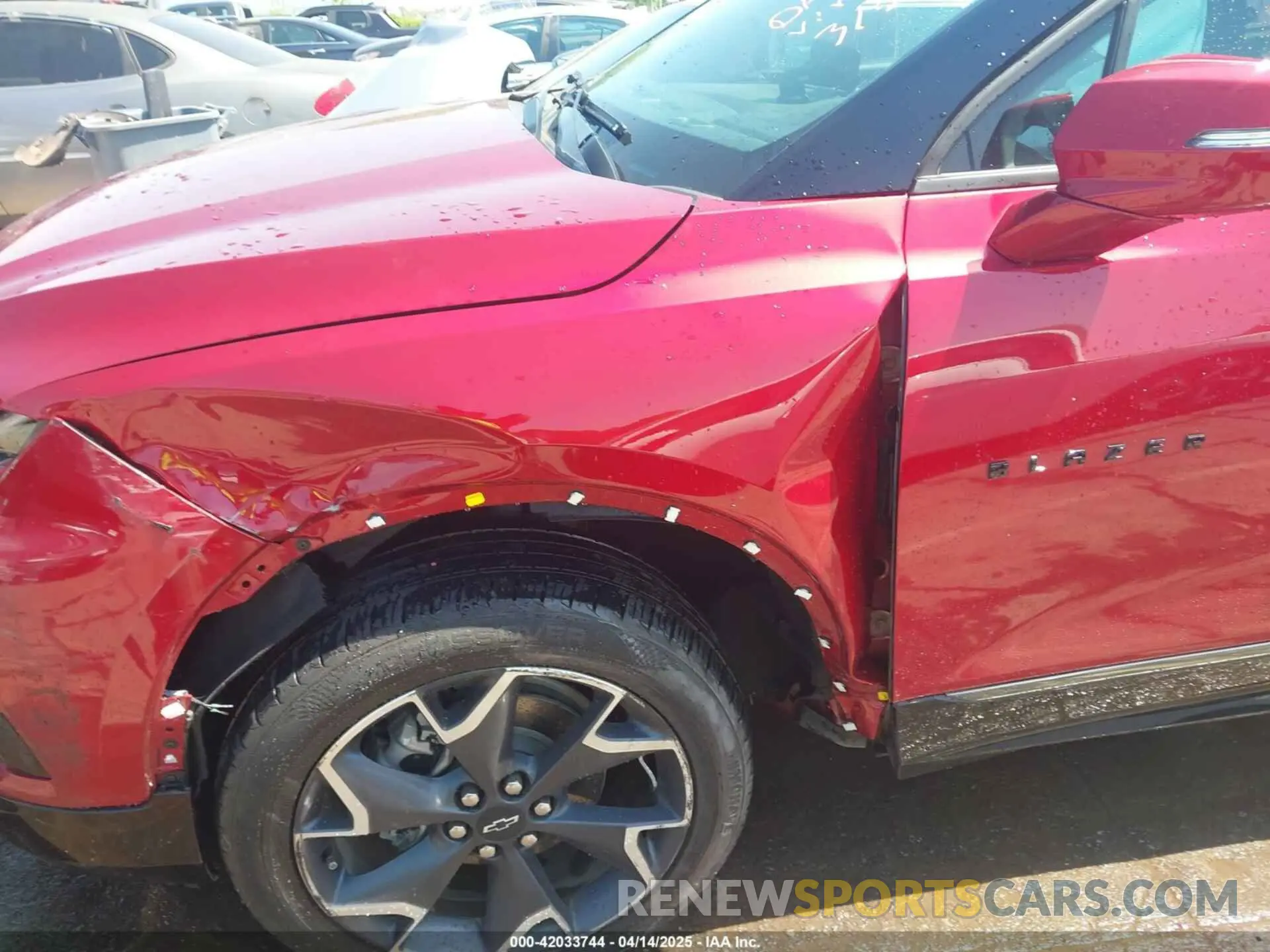 17 Photograph of a damaged car 3GNKBERS7NS158265 CHEVROLET BLAZER 2022