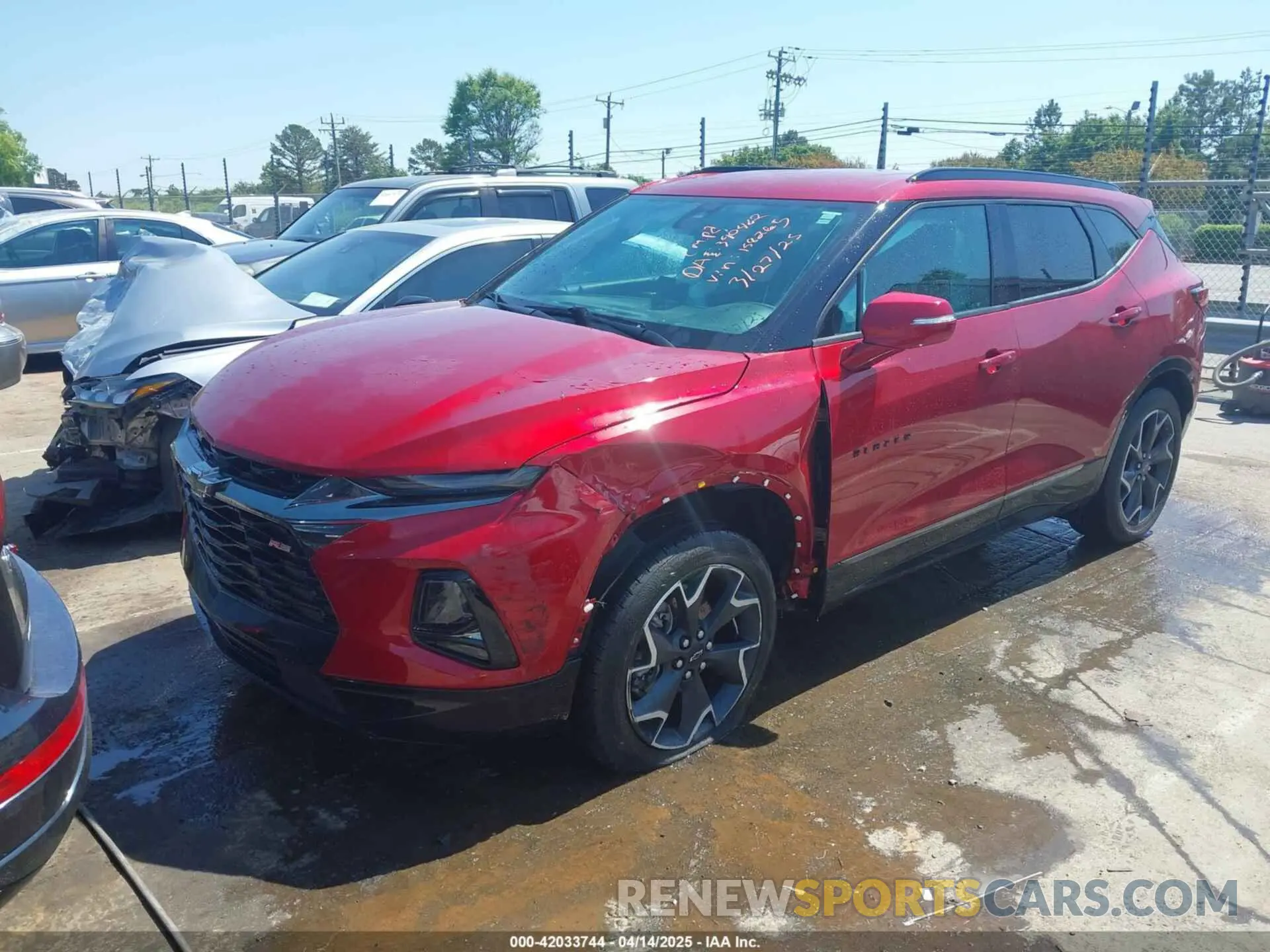 2 Photograph of a damaged car 3GNKBERS7NS158265 CHEVROLET BLAZER 2022