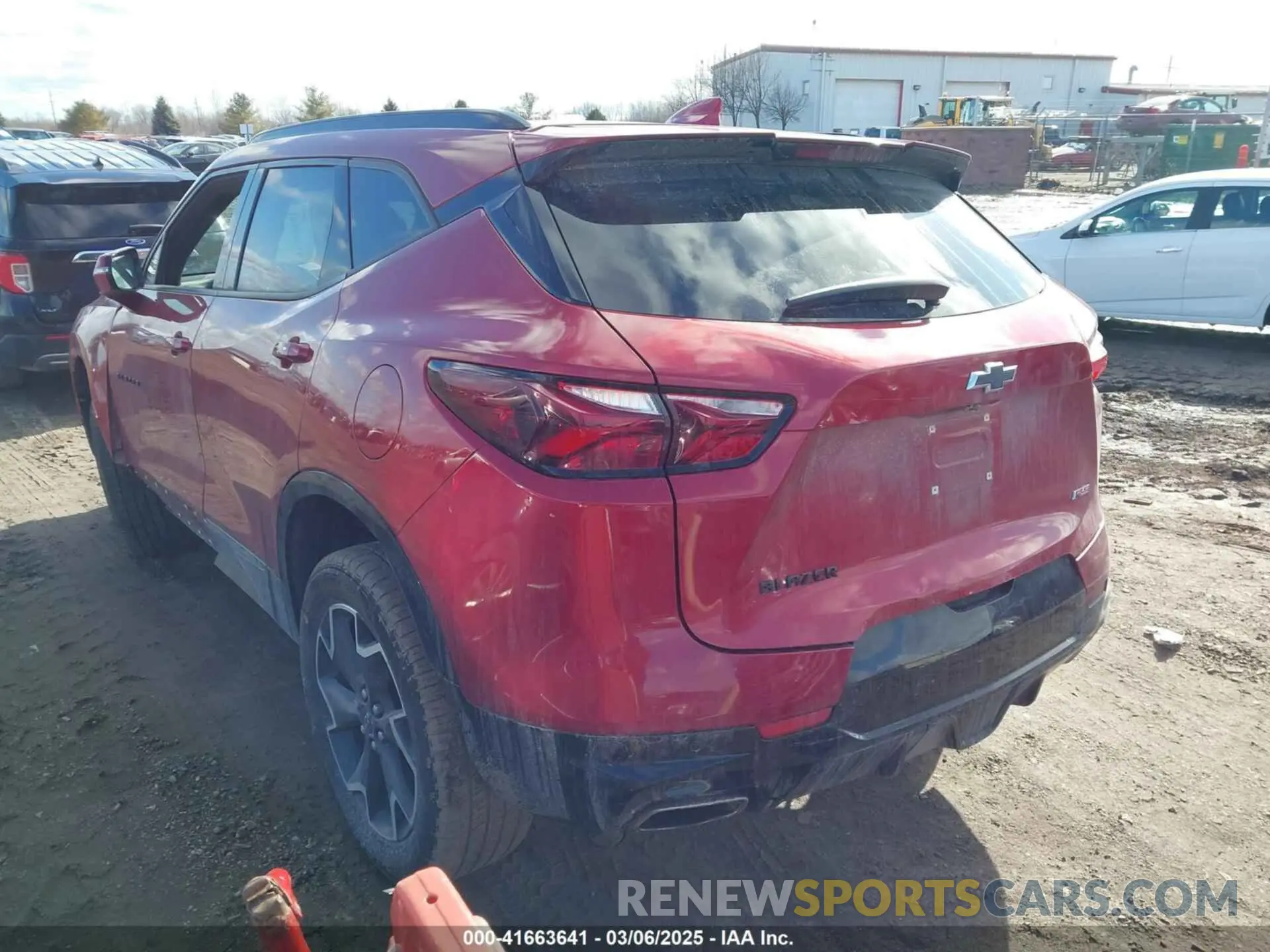 3 Photograph of a damaged car 3GNKBERS9NS112212 CHEVROLET BLAZER 2022
