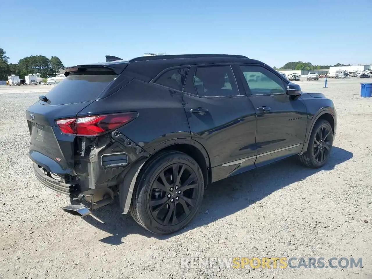 3 Фотография поврежденного автомобиля 3GNKBERS9NS224072 CHEVROLET BLAZER 2022
