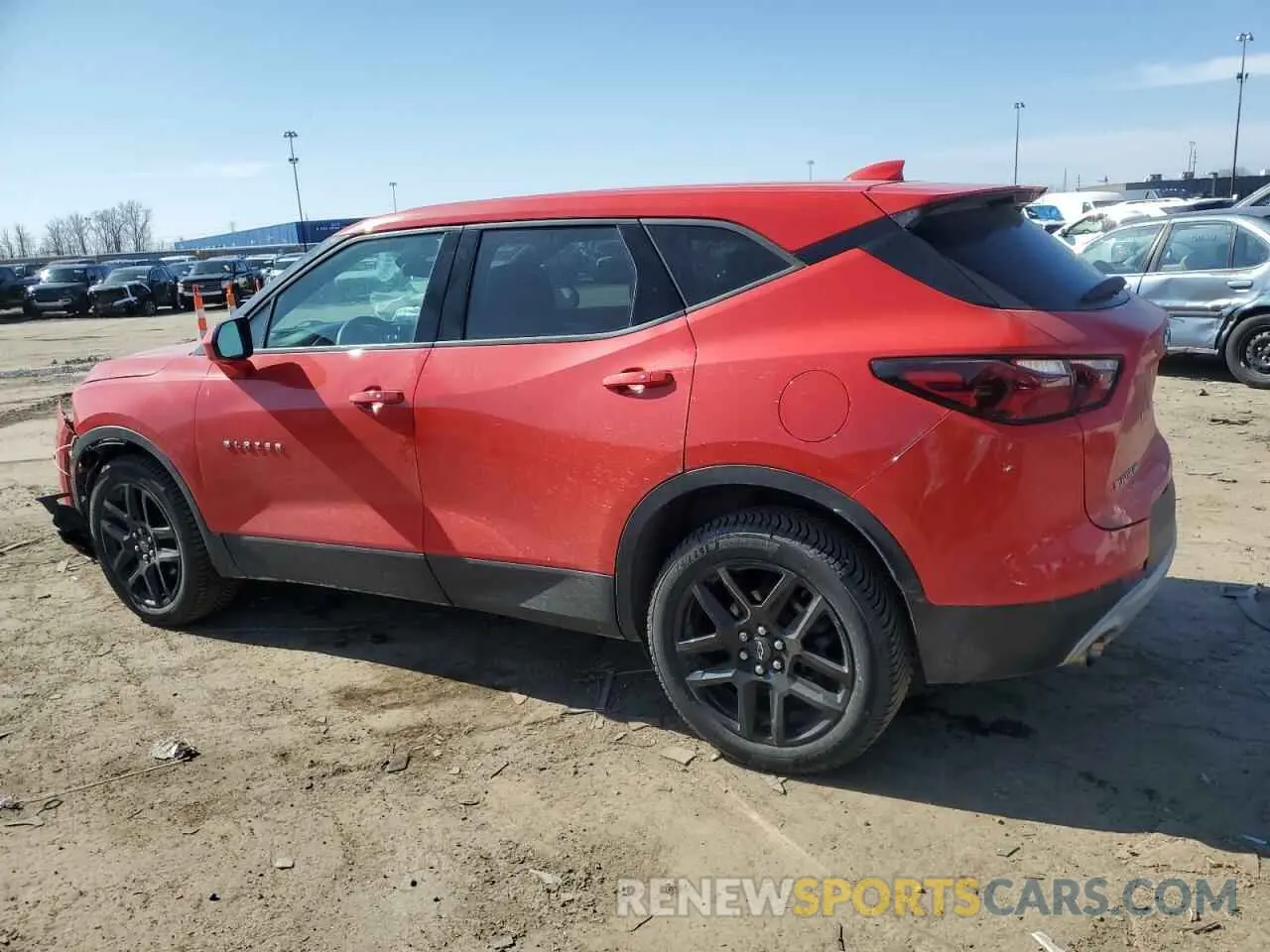 2 Фотография поврежденного автомобиля 3GNKBHR43NS128103 CHEVROLET BLAZER 2022