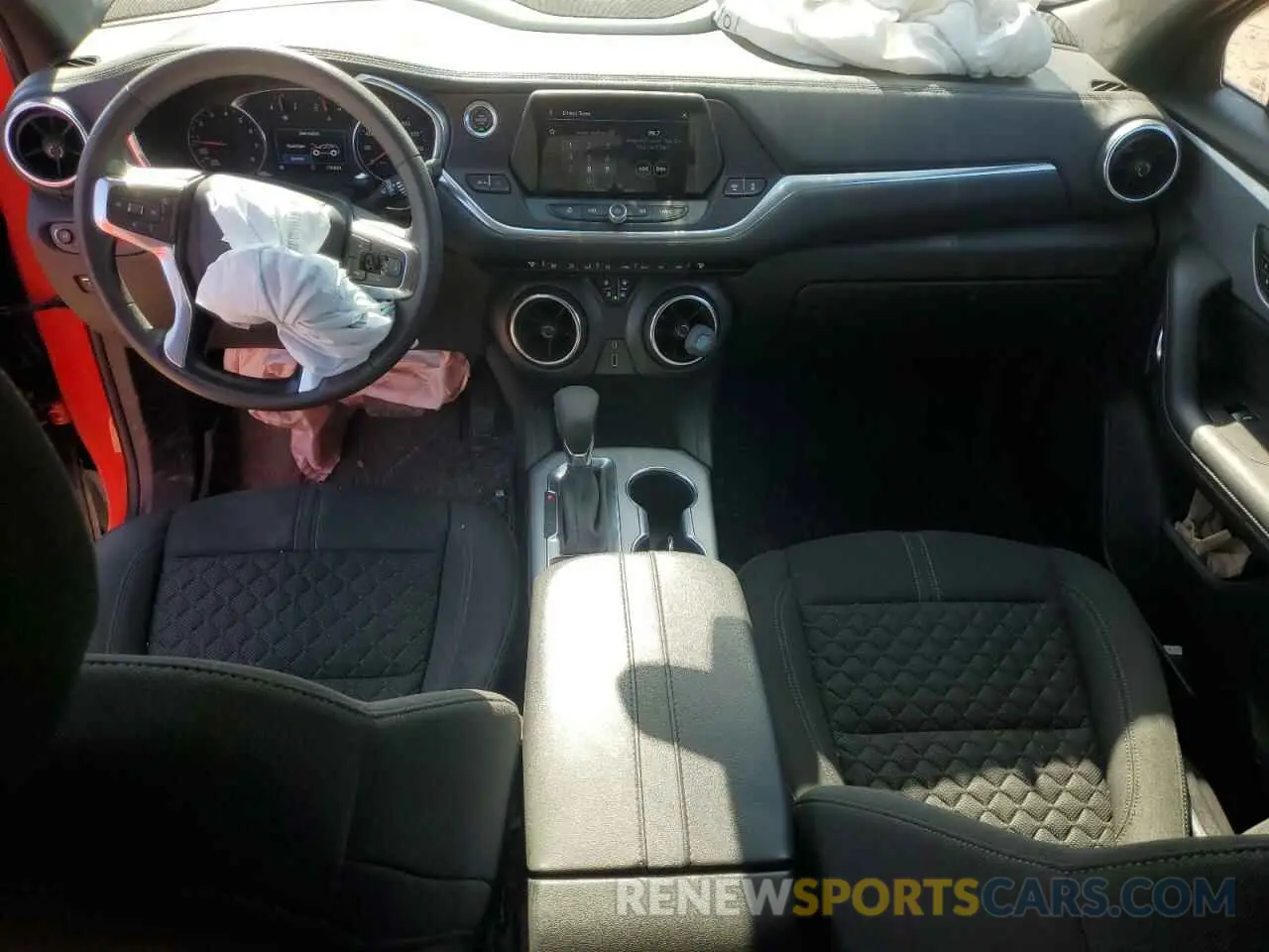 8 Фотография поврежденного автомобиля 3GNKBHR43NS128103 CHEVROLET BLAZER 2022
