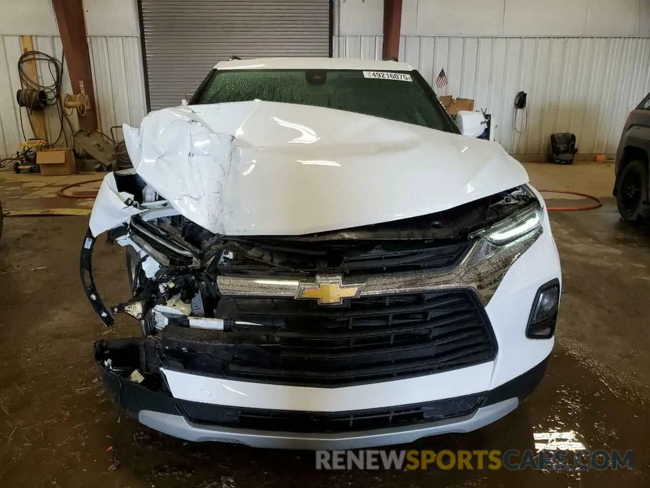 5 Photograph of a damaged car 3GNKBHR46NS115152 CHEVROLET BLAZER 2022