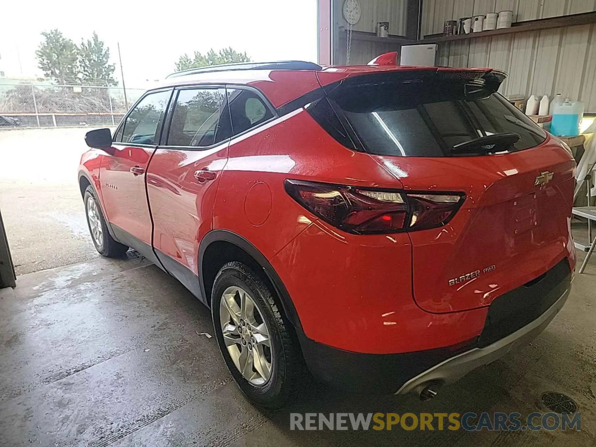17 Фотография поврежденного автомобиля 3GNKBHR46NS212559 CHEVROLET BLAZER 2022
