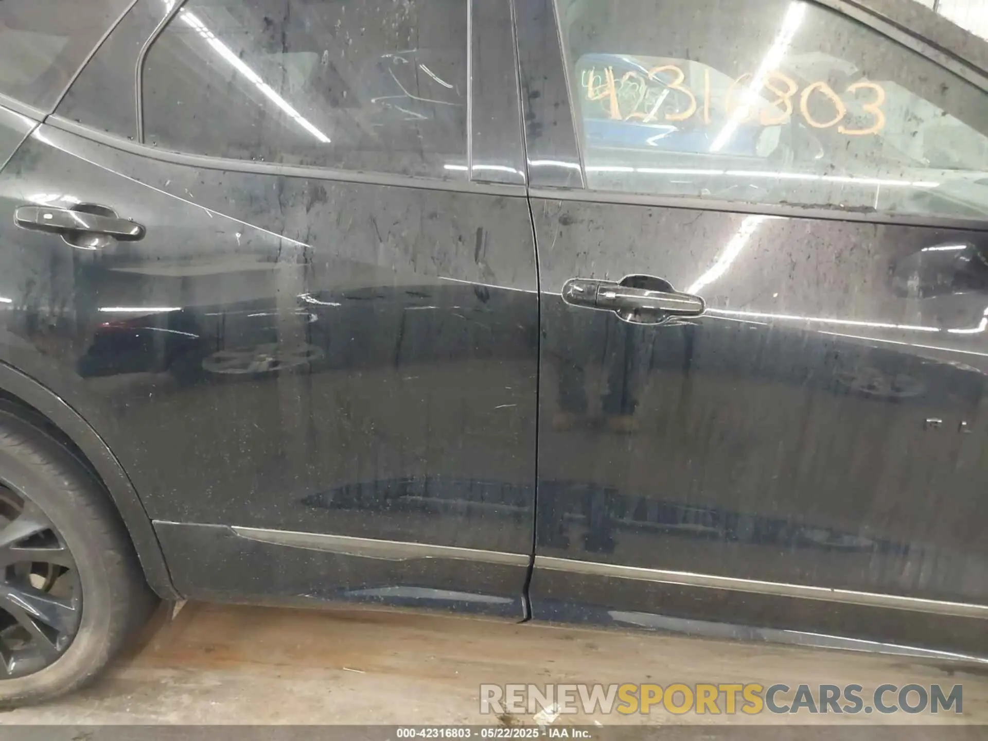13 Photograph of a damaged car 3GNKBKRS8NS175932 CHEVROLET BLAZER 2022