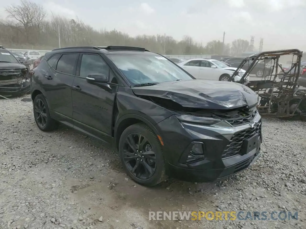 4 Photograph of a damaged car 3GNKBKRS9NS132944 CHEVROLET BLAZER 2022