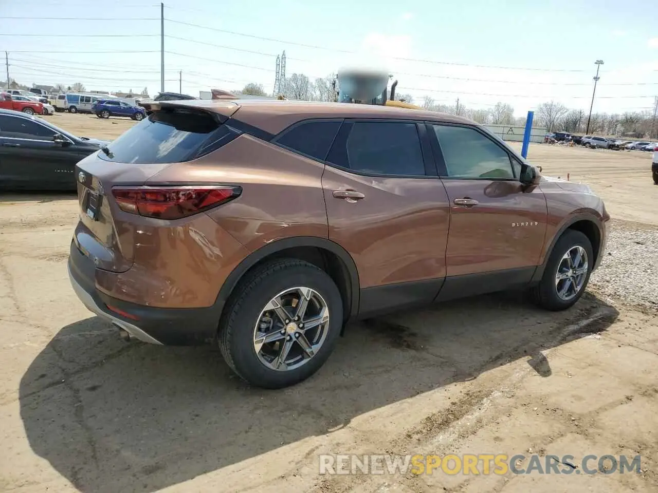 3 Фотография поврежденного автомобиля 3GNKBCR43PS159485 CHEVROLET BLAZER 2023