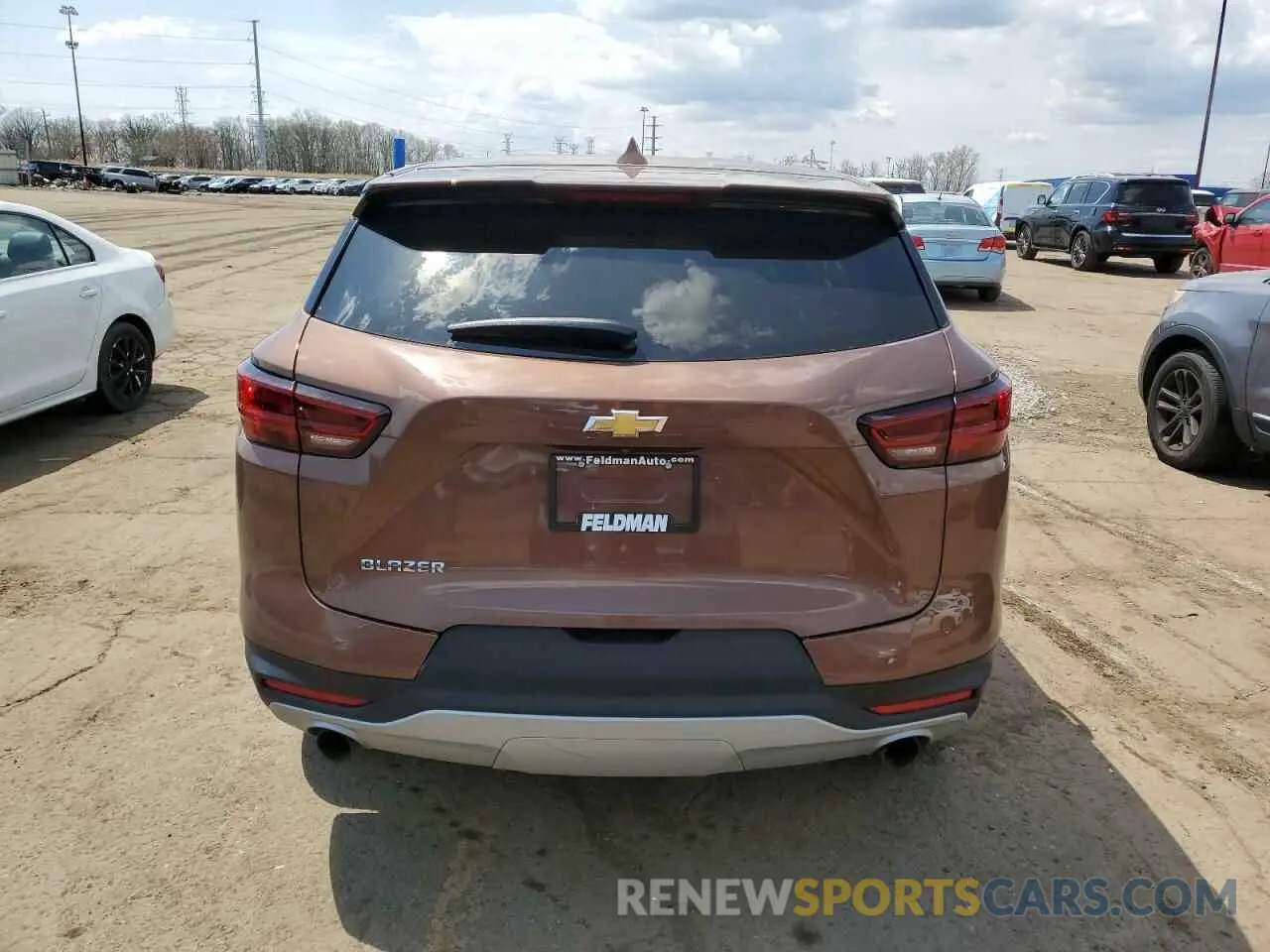 6 Фотография поврежденного автомобиля 3GNKBCR43PS159485 CHEVROLET BLAZER 2023