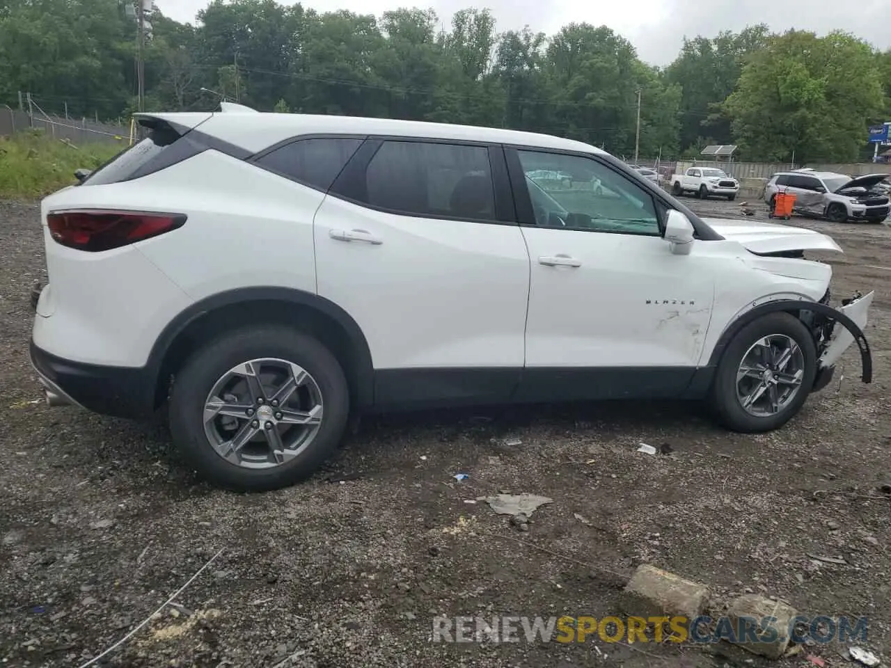 3 Photograph of a damaged car 3GNKBCR46PS186485 CHEVROLET BLAZER 2023