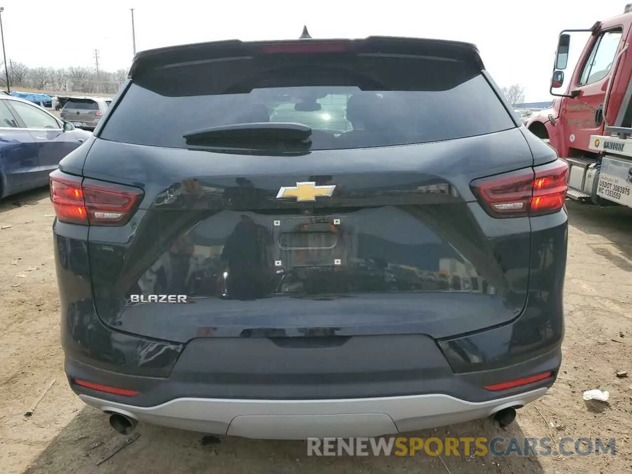 6 Фотография поврежденного автомобиля 3GNKBCR49PS235324 CHEVROLET BLAZER 2023