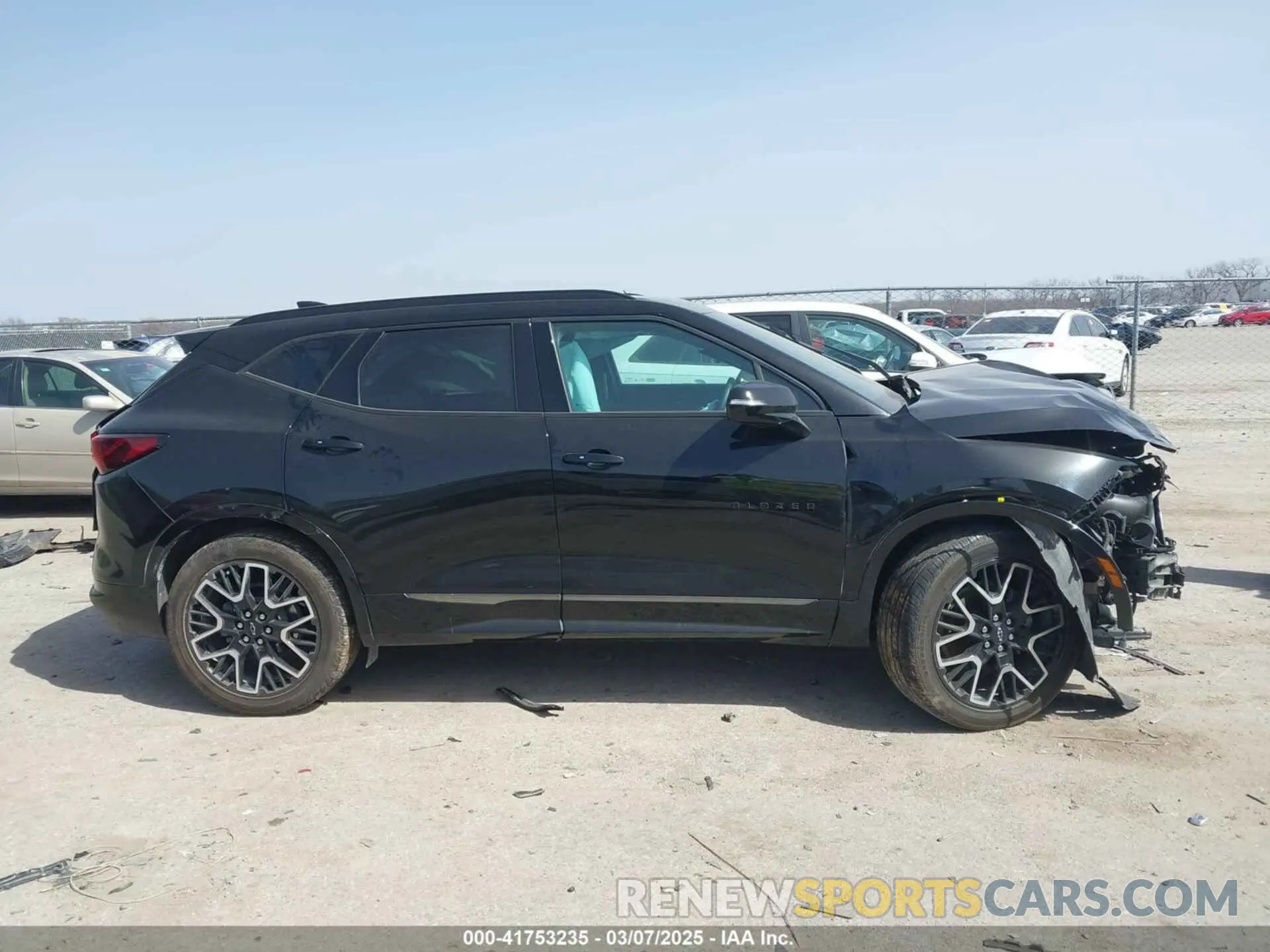 13 Фотография поврежденного автомобиля 3GNKBERS7PS102720 CHEVROLET BLAZER 2023